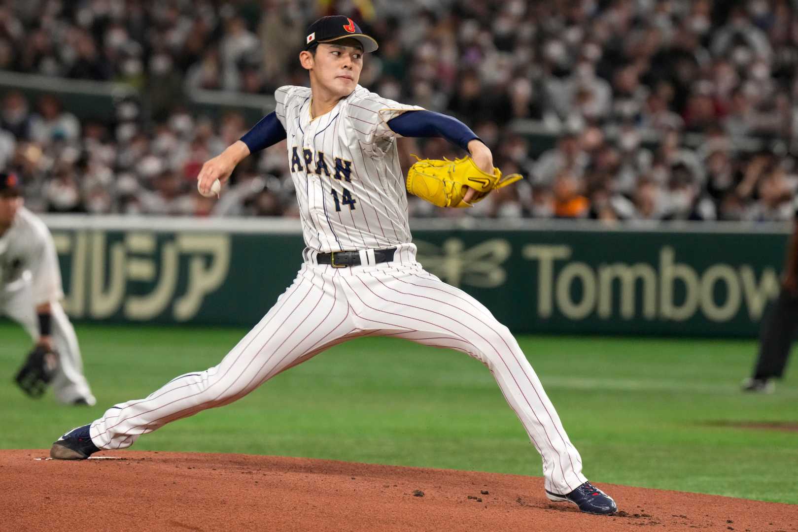 Roki Sasaki Pitching In Tokyo Dome