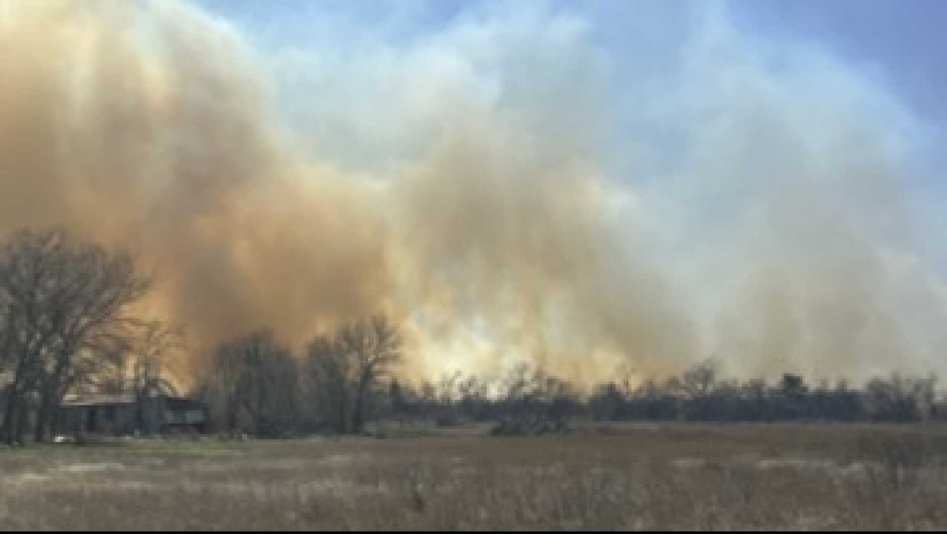 San Antonio Grass Fire Evacuation Scene