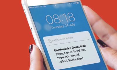 Smartphones Detecting Earthquakes Alert System