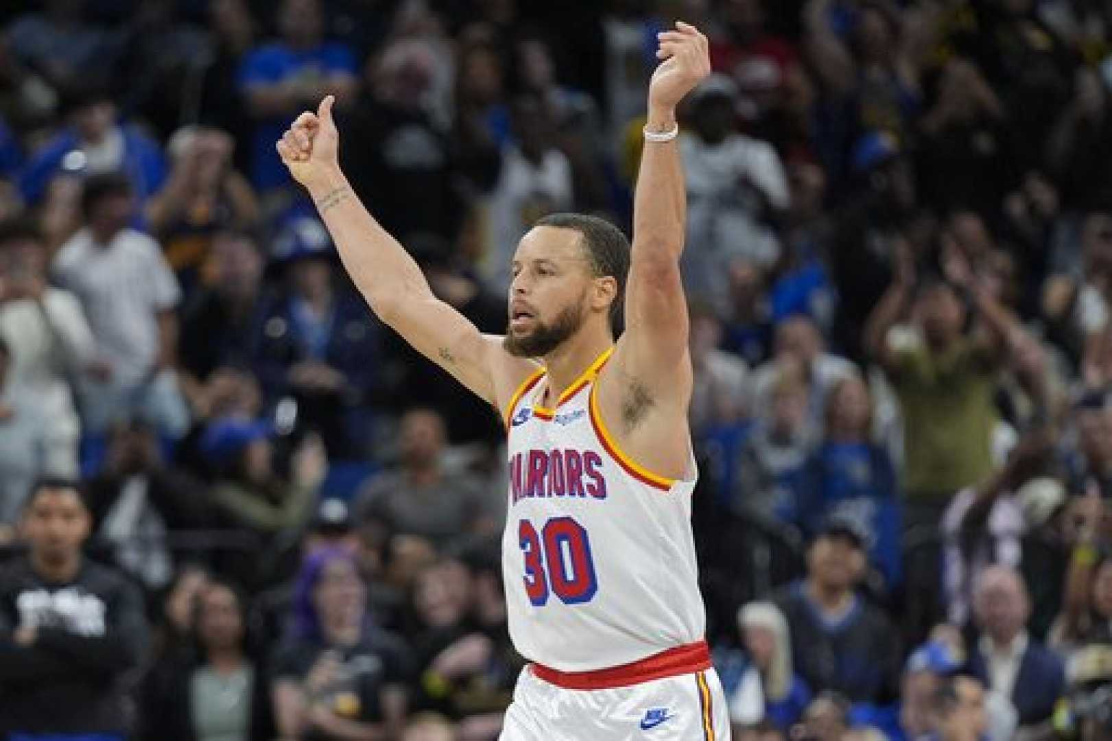 Stephen Curry Celebrates After Scoring 56 Points