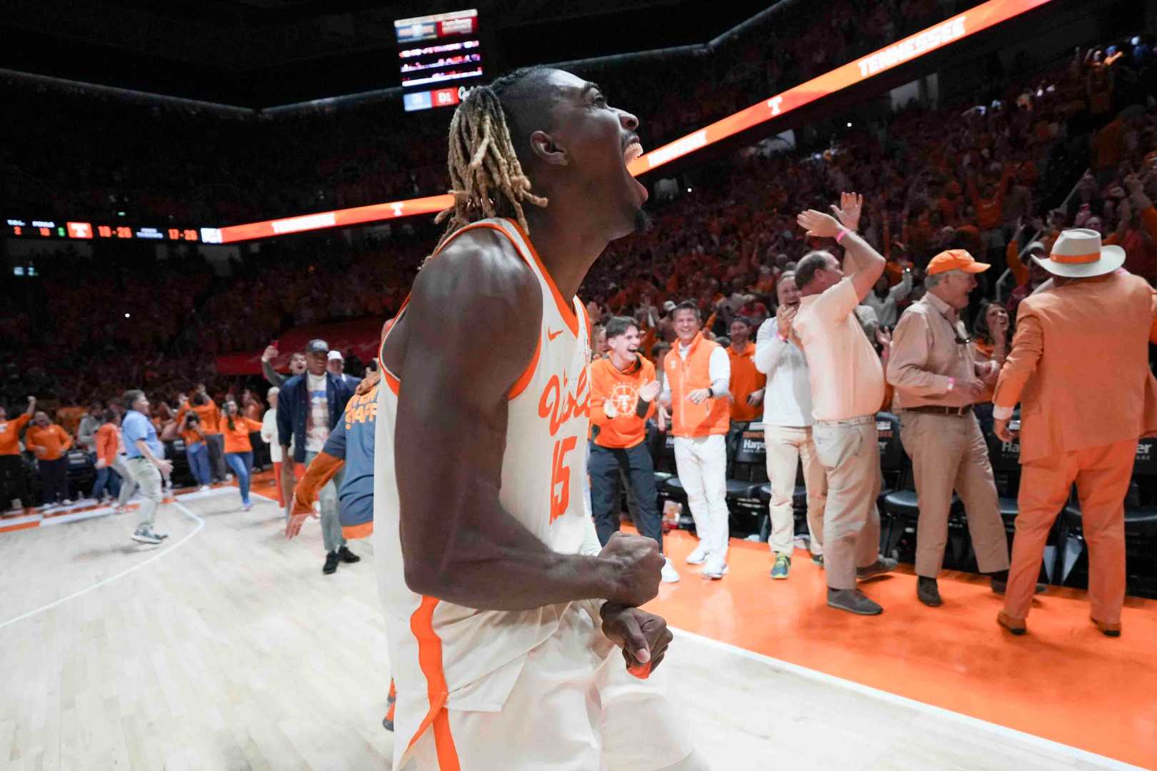 Tennessee Volunteers Basketball Game Winning Shot