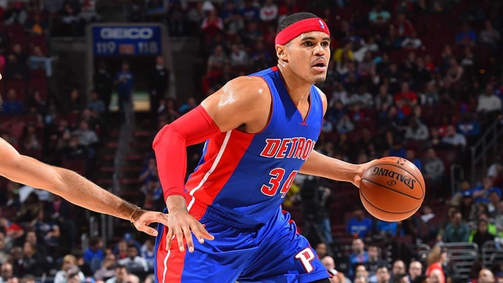 Tobias Harris Detroit Pistons Basketball Action