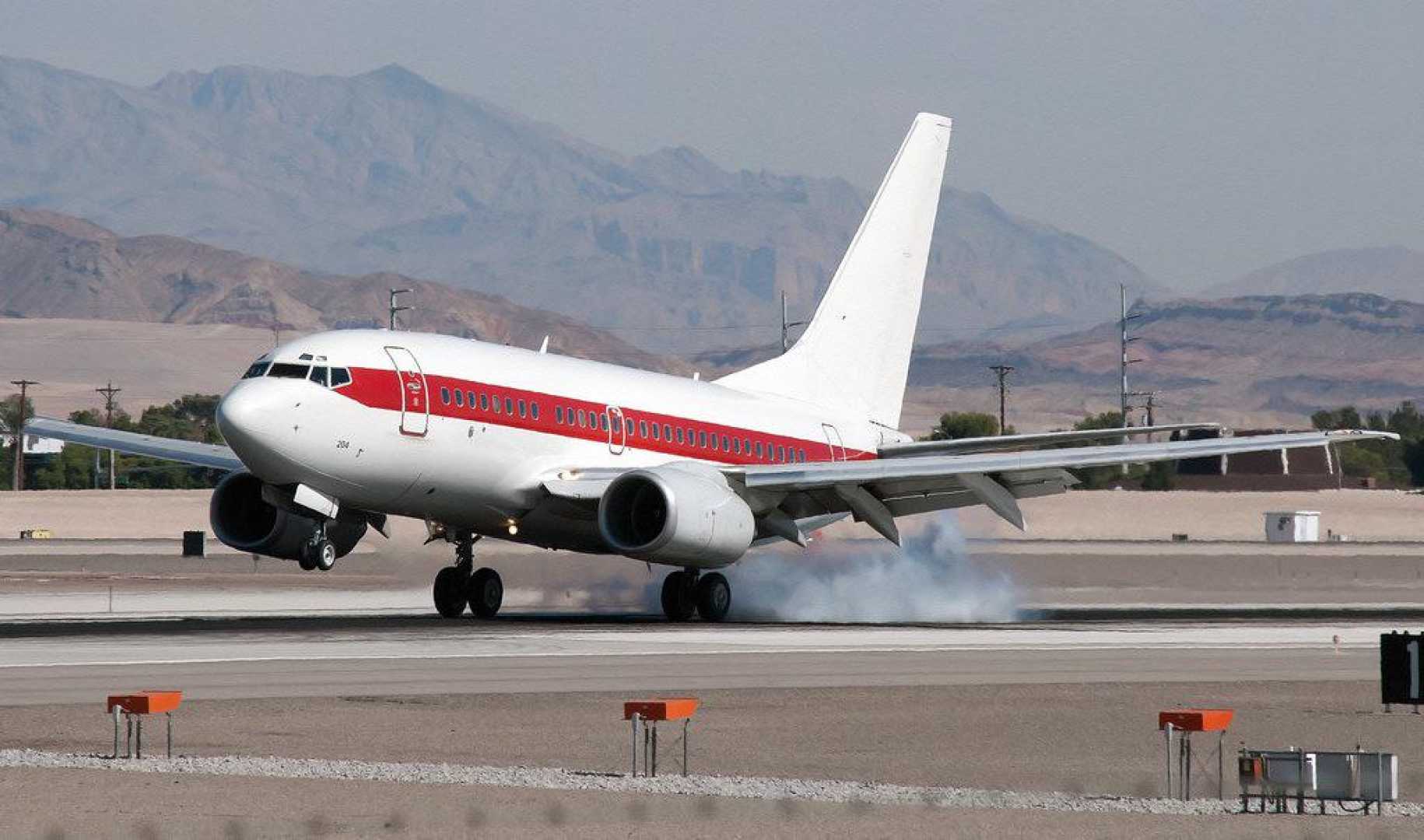 Us Air Force Janet Jets Flying Nevada Desert