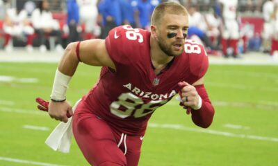 Zach Ertz Nfl Tight End Photo