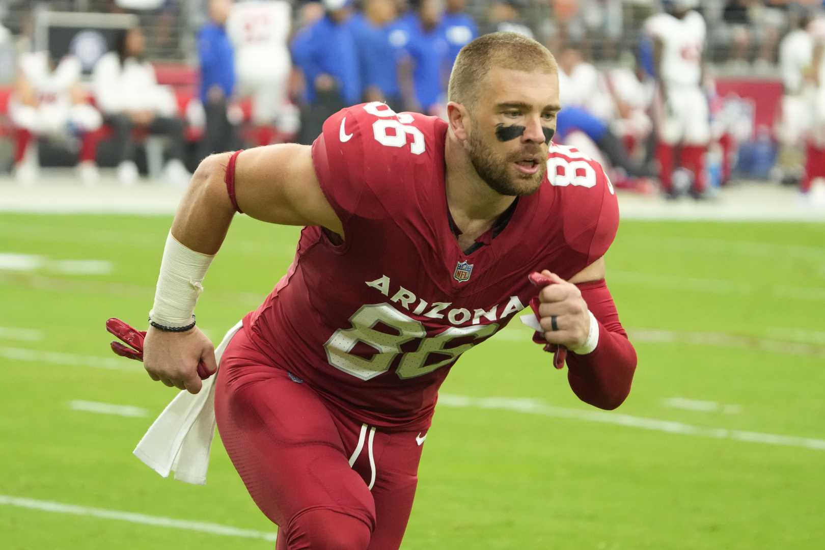 Zach Ertz Nfl Tight End Photo