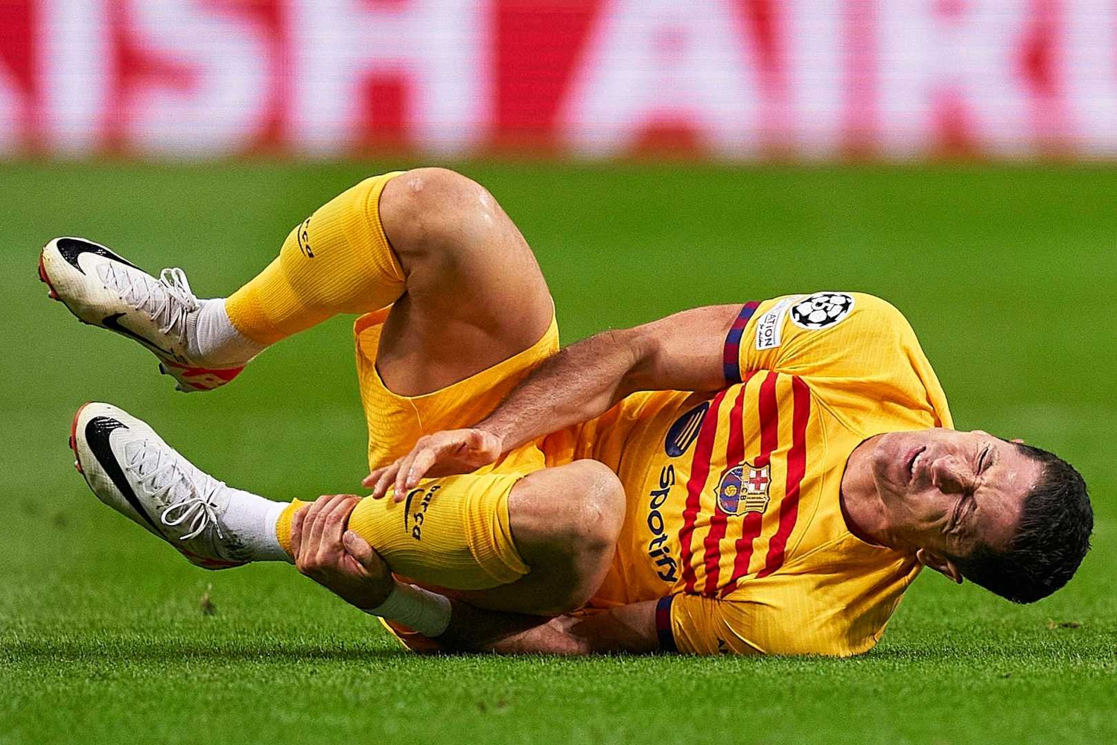 Fc Barcelona Injury Updates Lewandowski