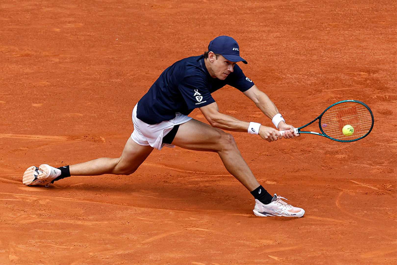 Alex De Minaur Tennis Clay Court
