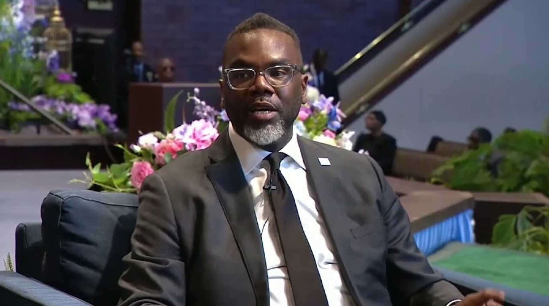 Brandon Johnson Chicago Mayor Race Based Hiring