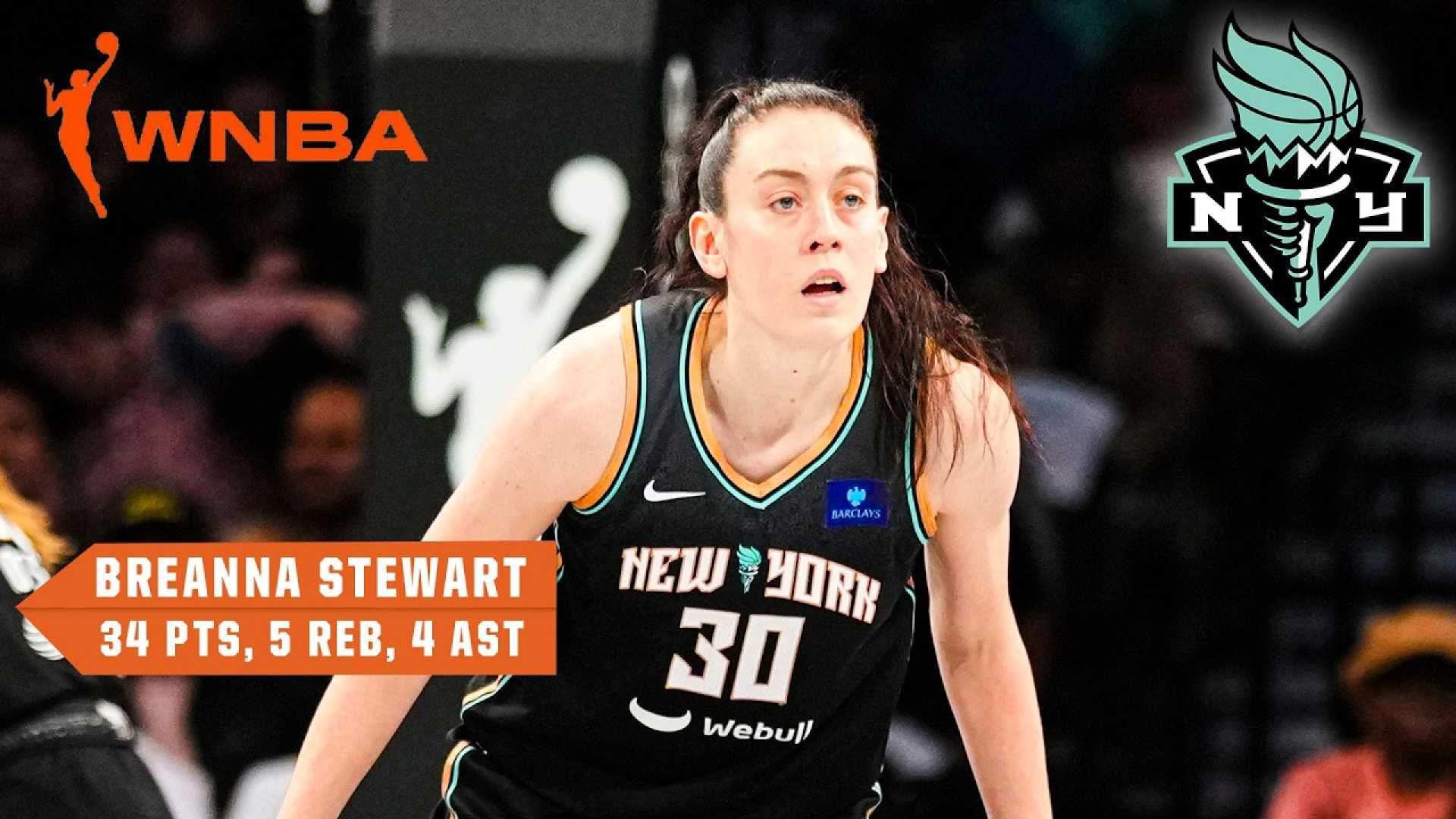 Breanna Stewart Wnba Game Action