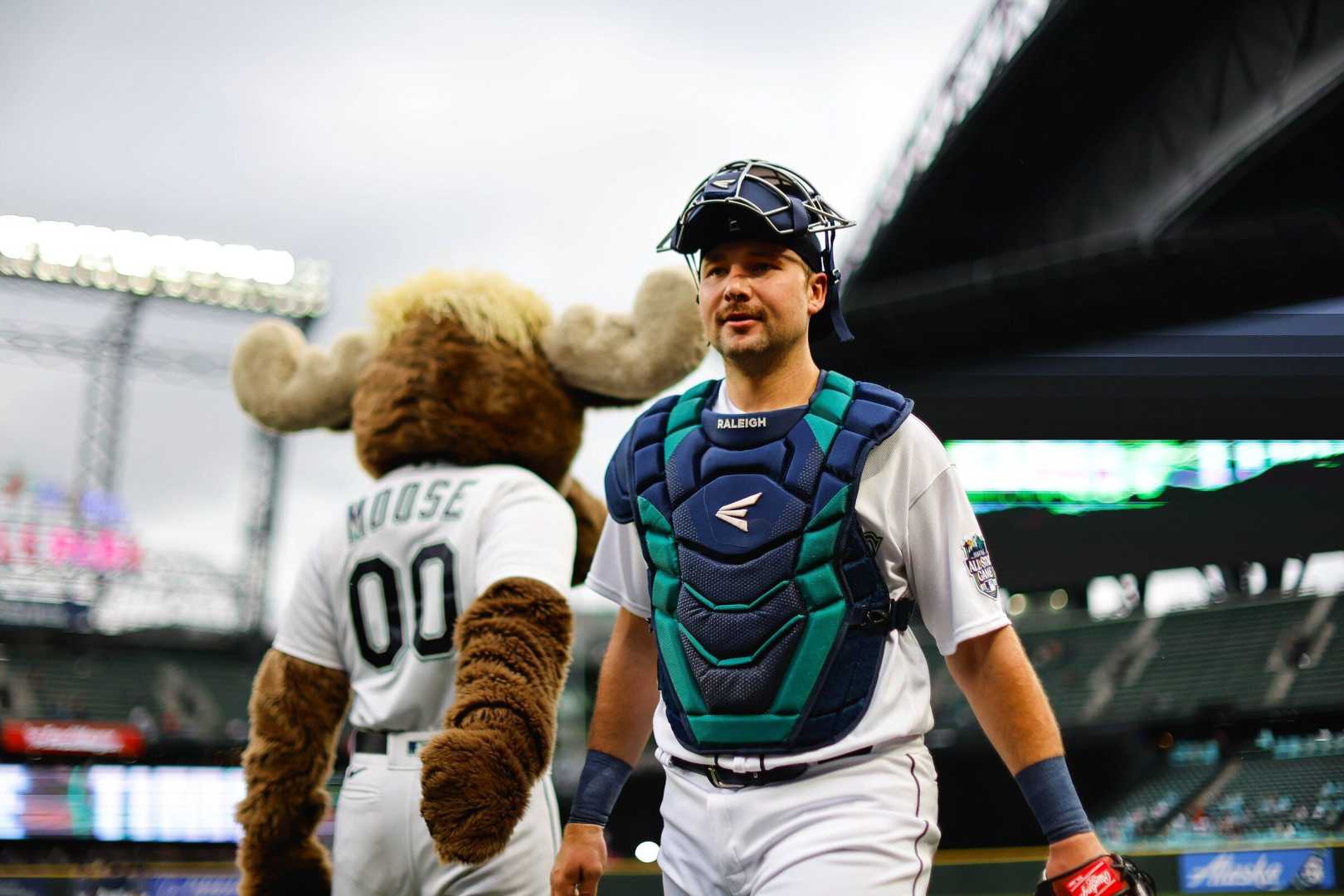 Cal Raleigh Seattle Mariners Catcher