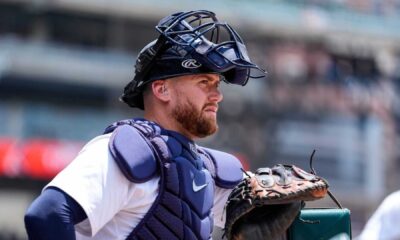 Chicago Cubs Catcher Kelly Baseball Action