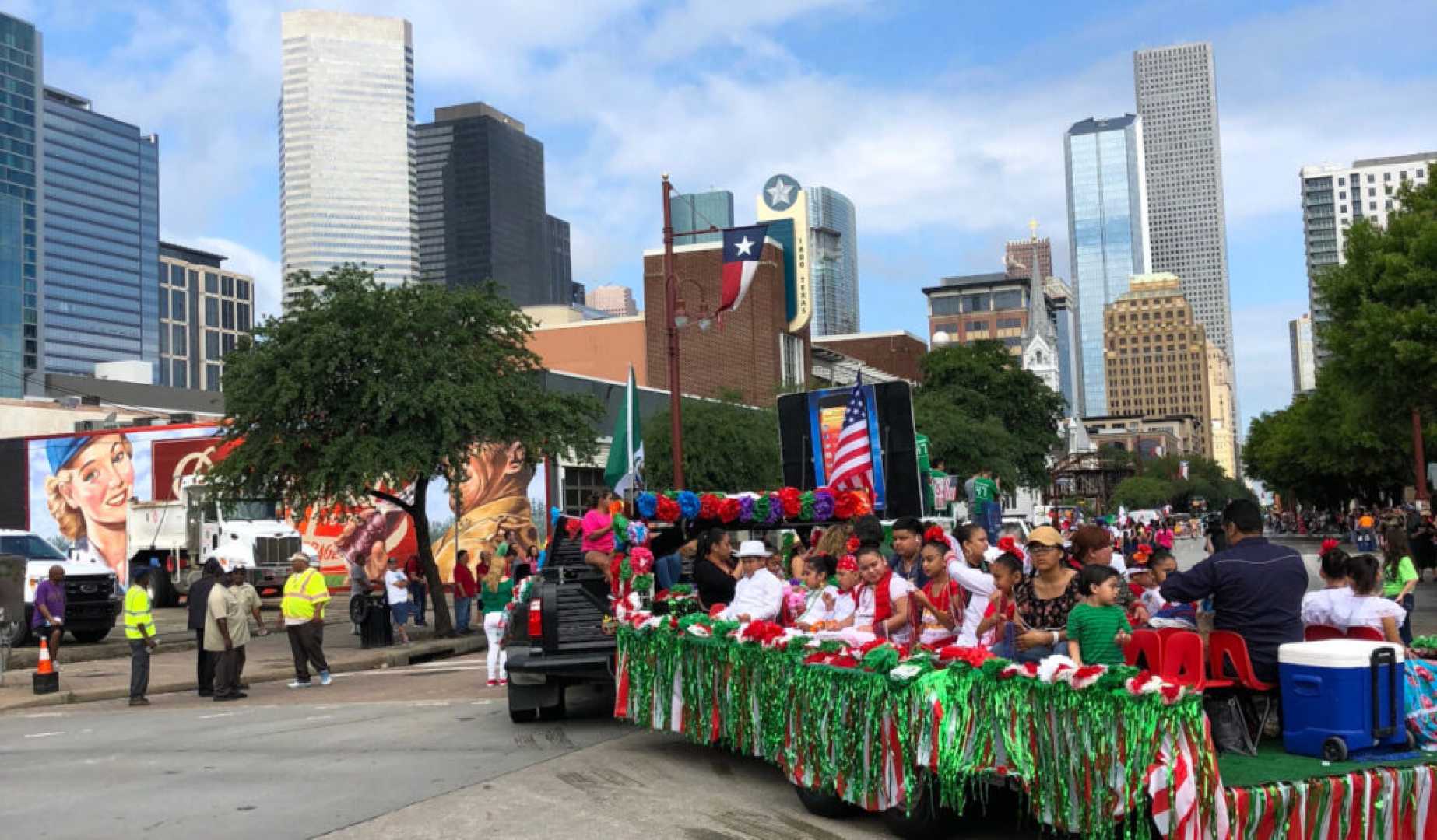 Cinco De Mayo Parade Downtown Houston
