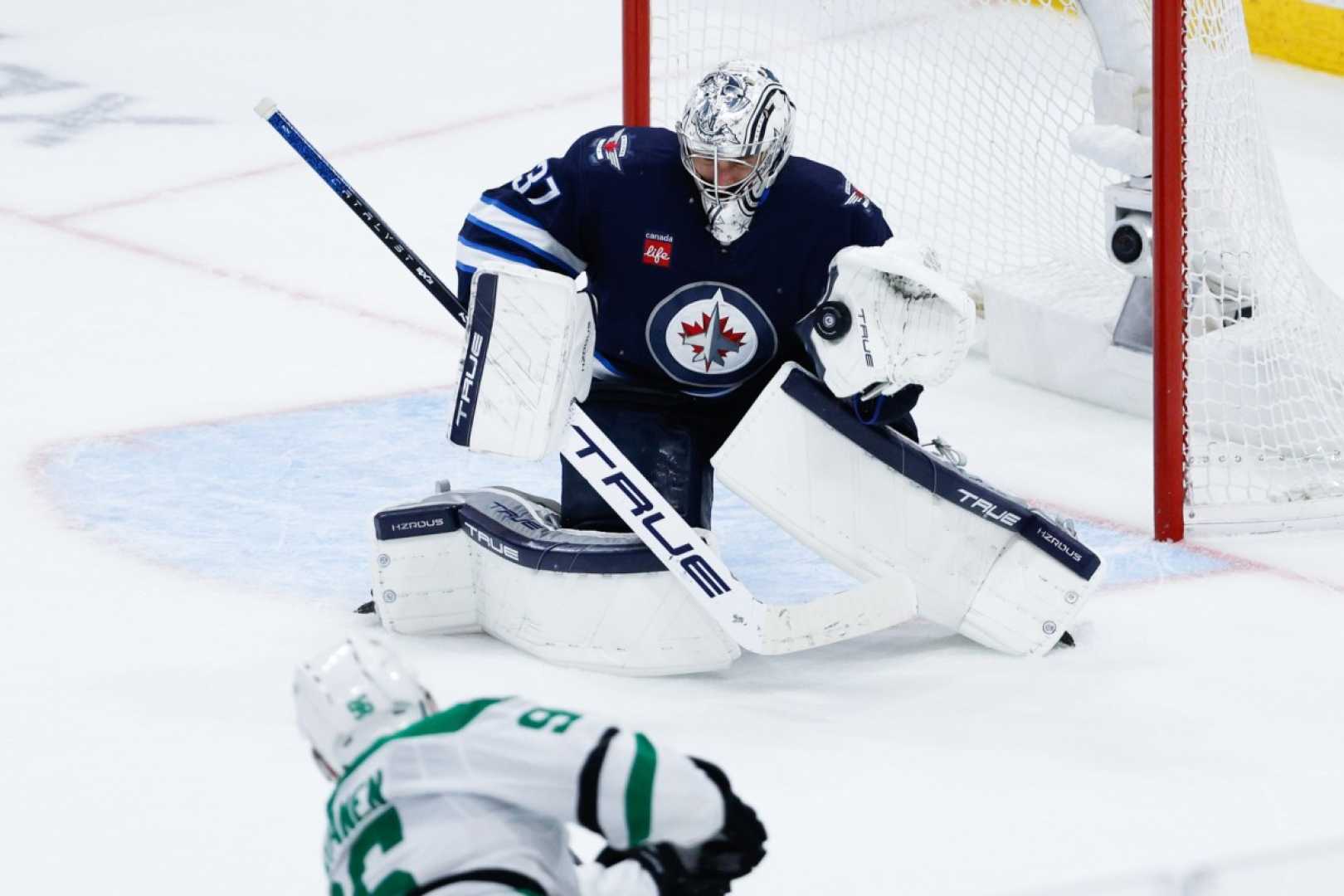 Connor Hellebuyck Saves Mikko Rantanen Shot