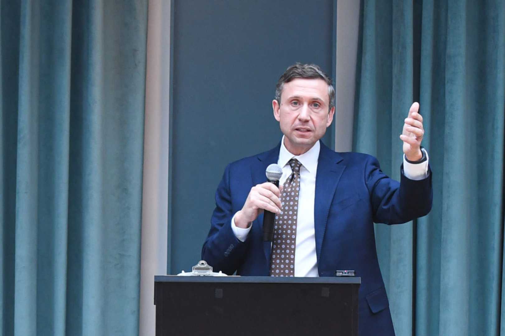 Dnc Chair Ken Martin Speaking At Conference