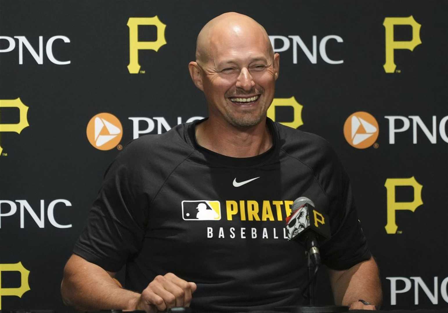 Don Kelly Pittsburgh Pirates Manager Baseball
