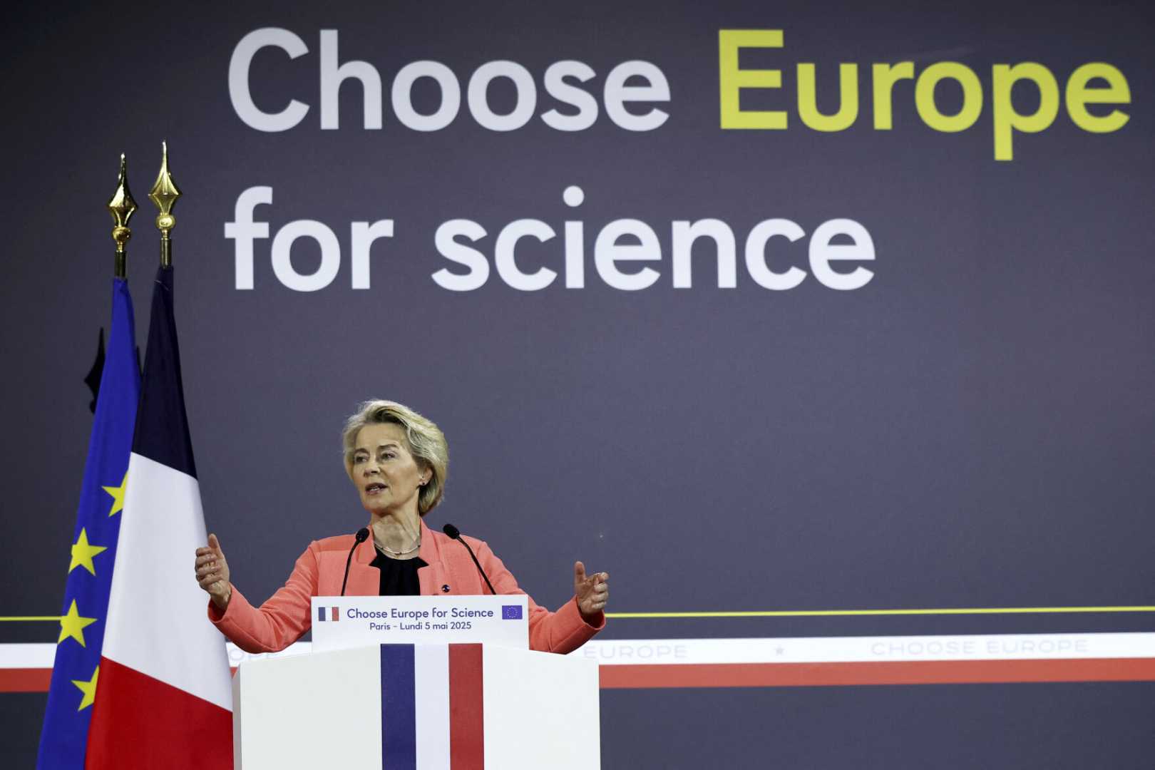 European Union Scientists Funding Paris Sorbonne