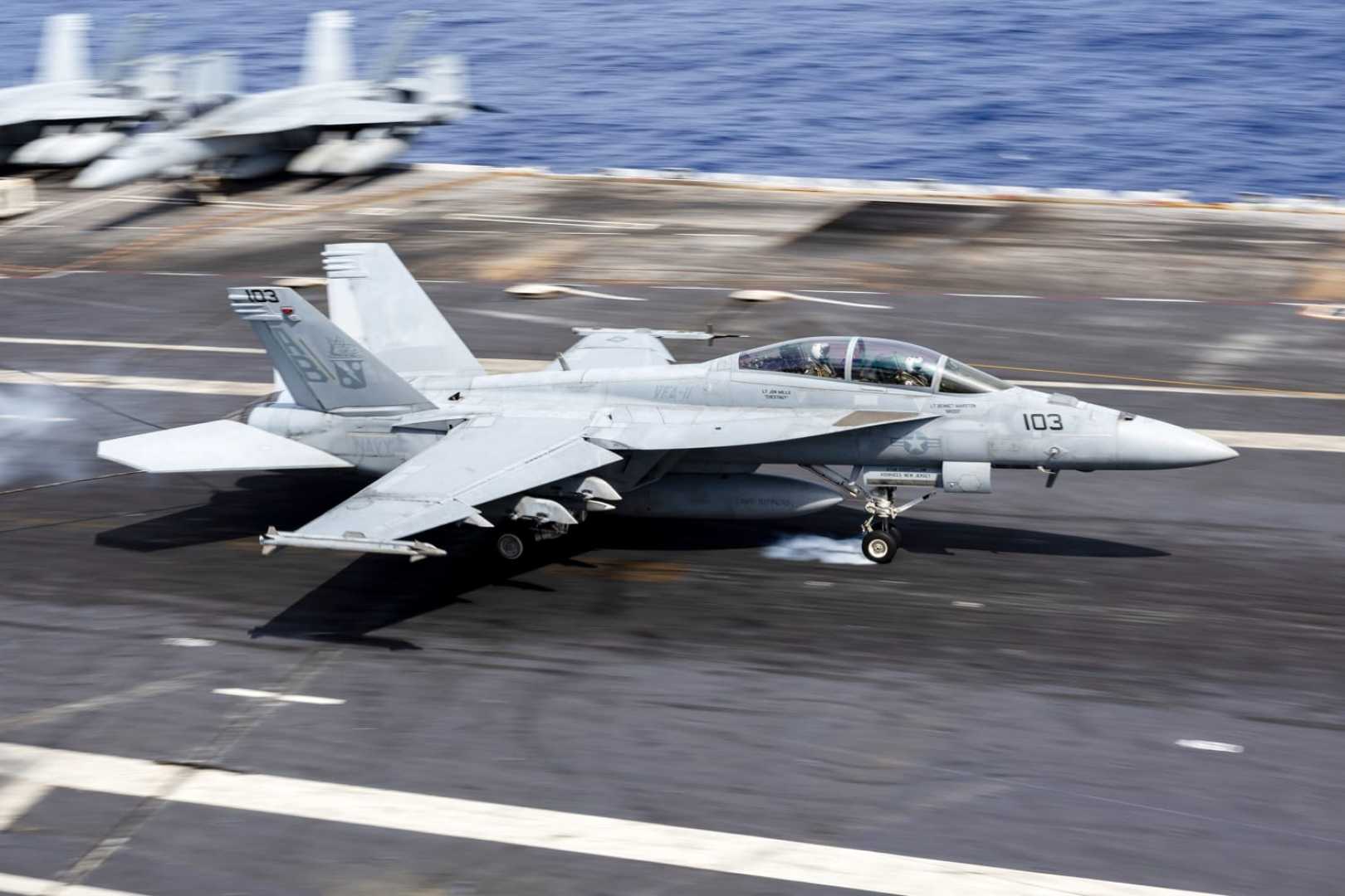 F/a 18 Super Hornet Uss Harry S. Truman