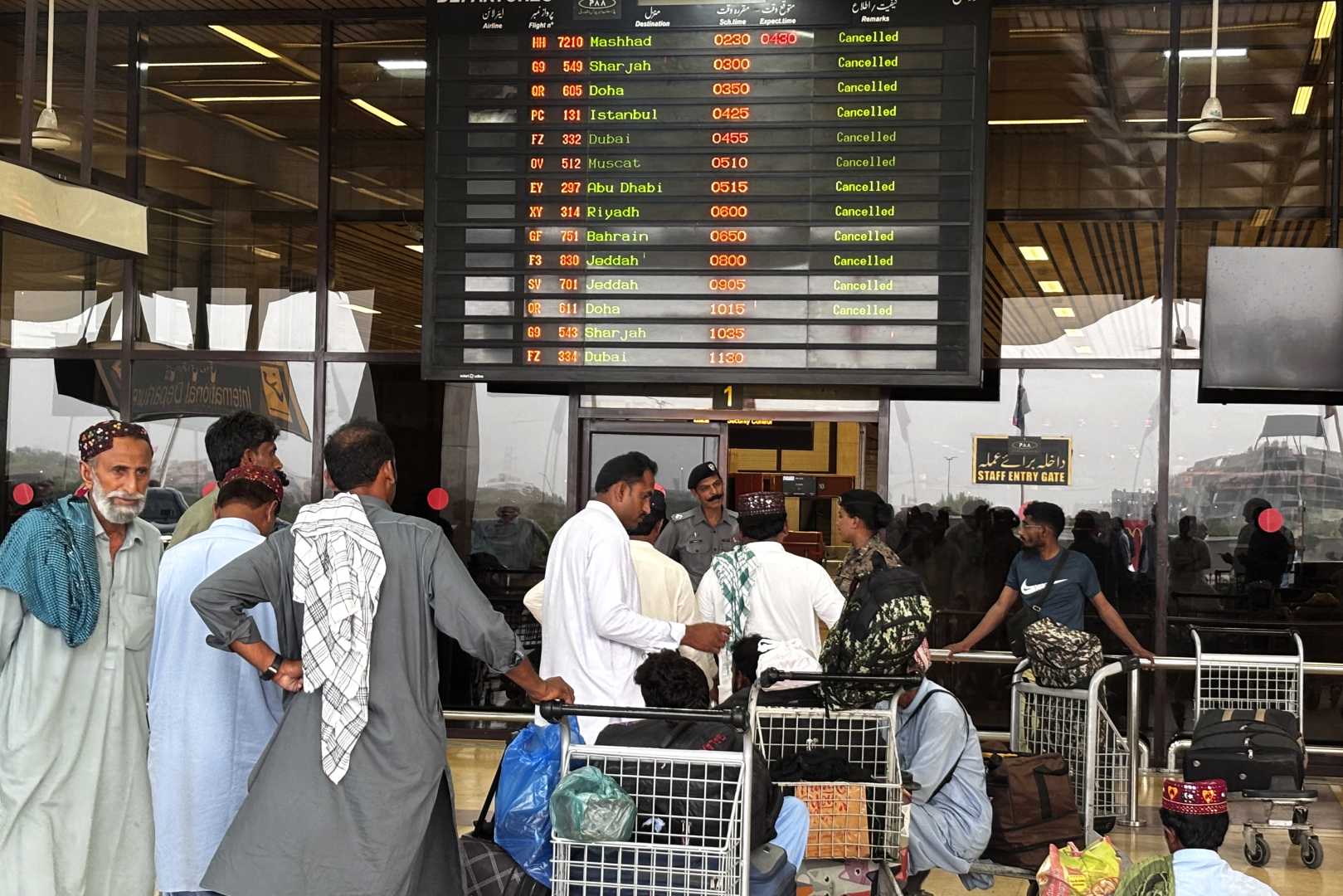 Flight Cancellations Asia India Pakistan