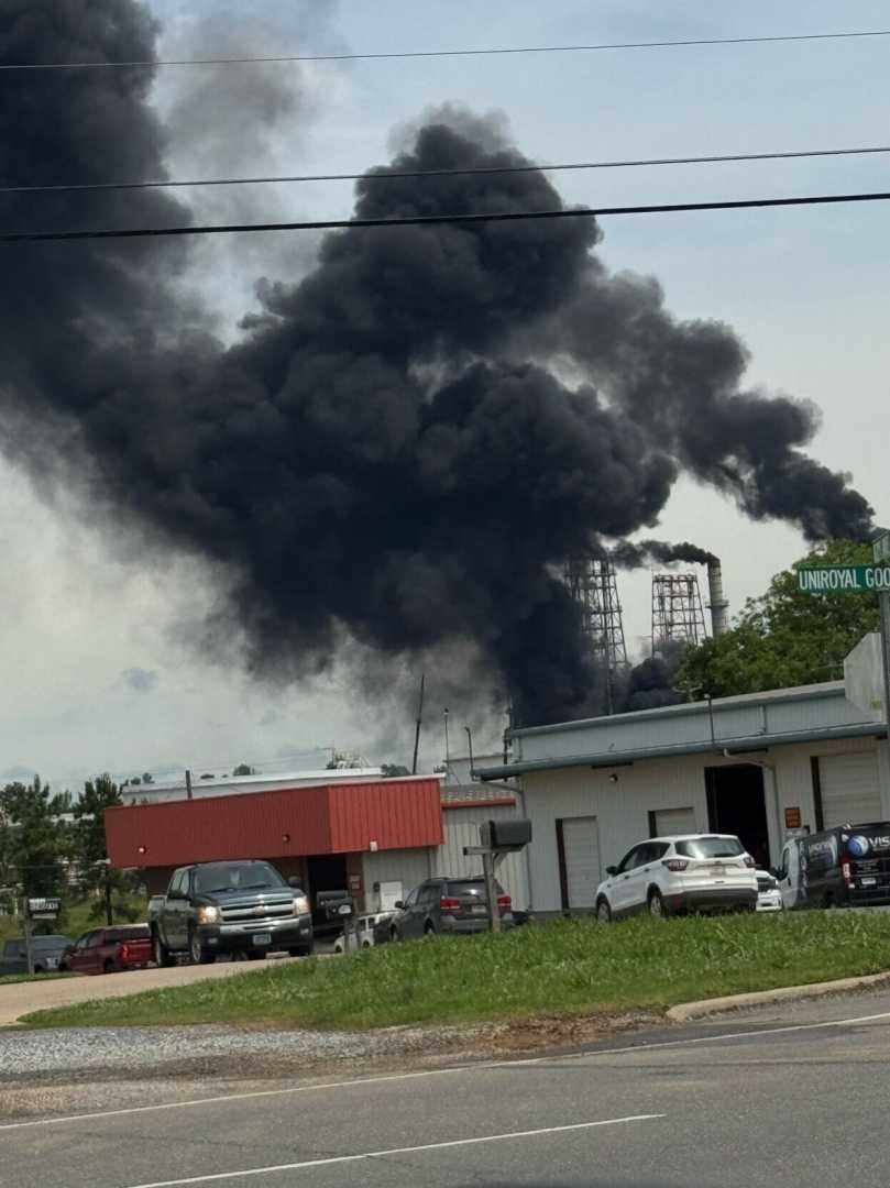 Hunt Oil Refinery Explosion Smoke