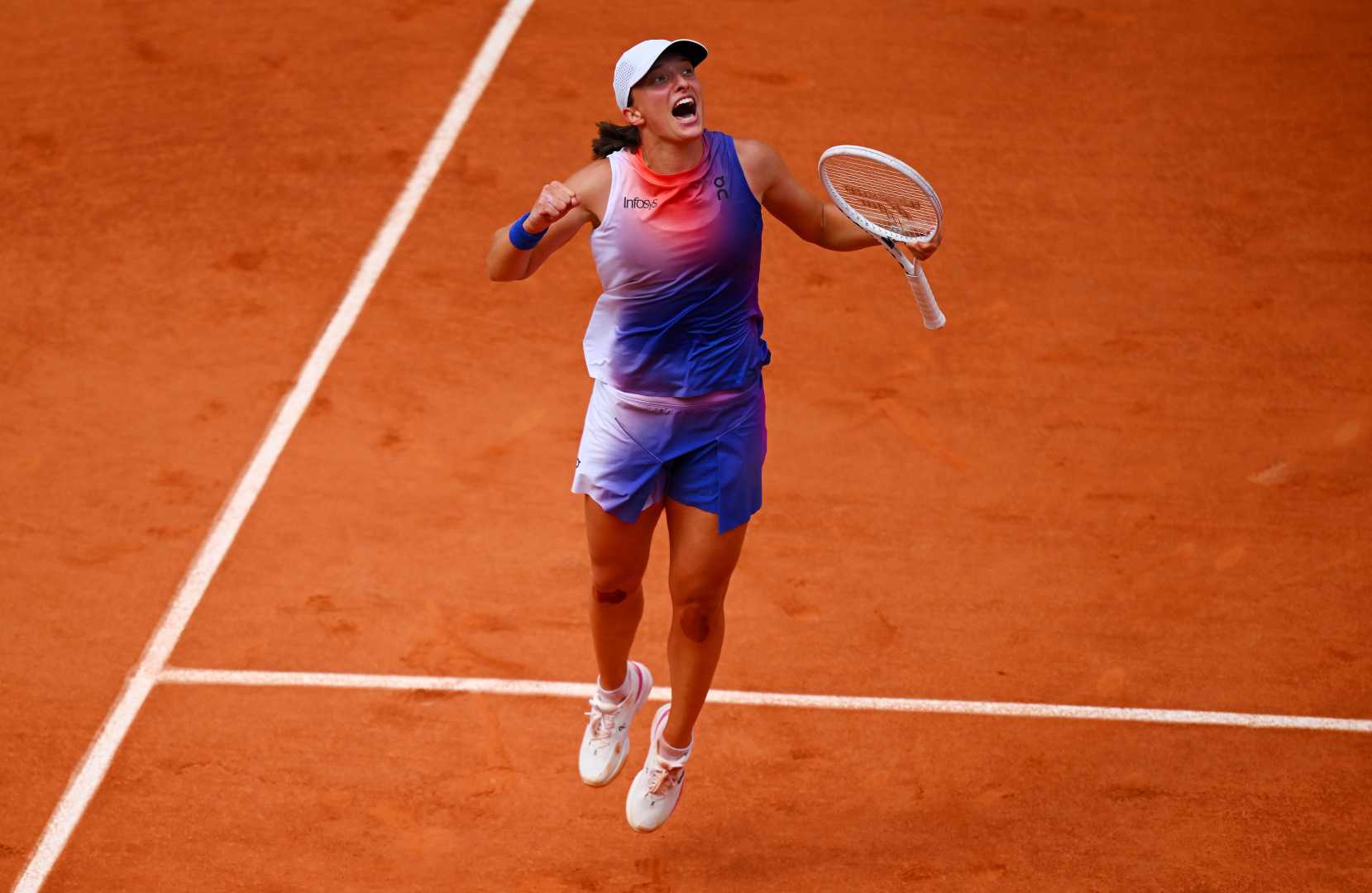 Iga Swiatek Tennis Match Roland Garros