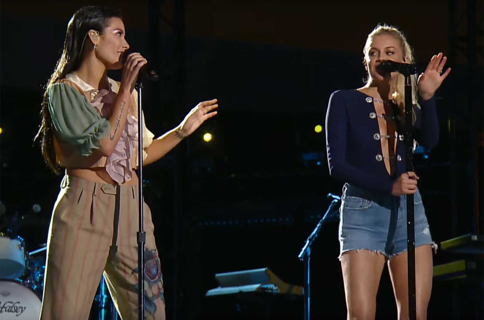 Kelsea Ballerini Halsey Concert Friendship