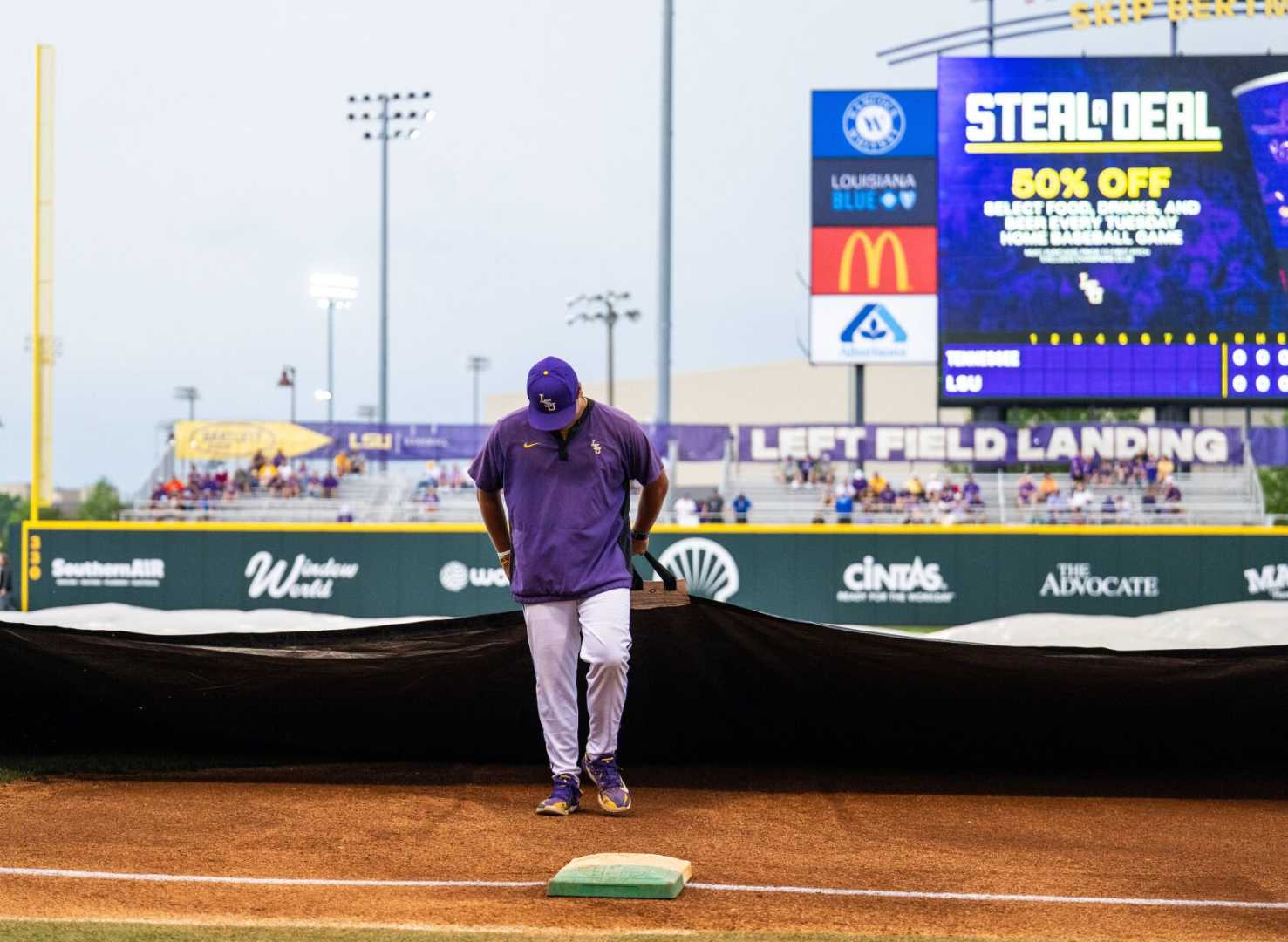 Lsu Arkansas Baseball Rain Delay