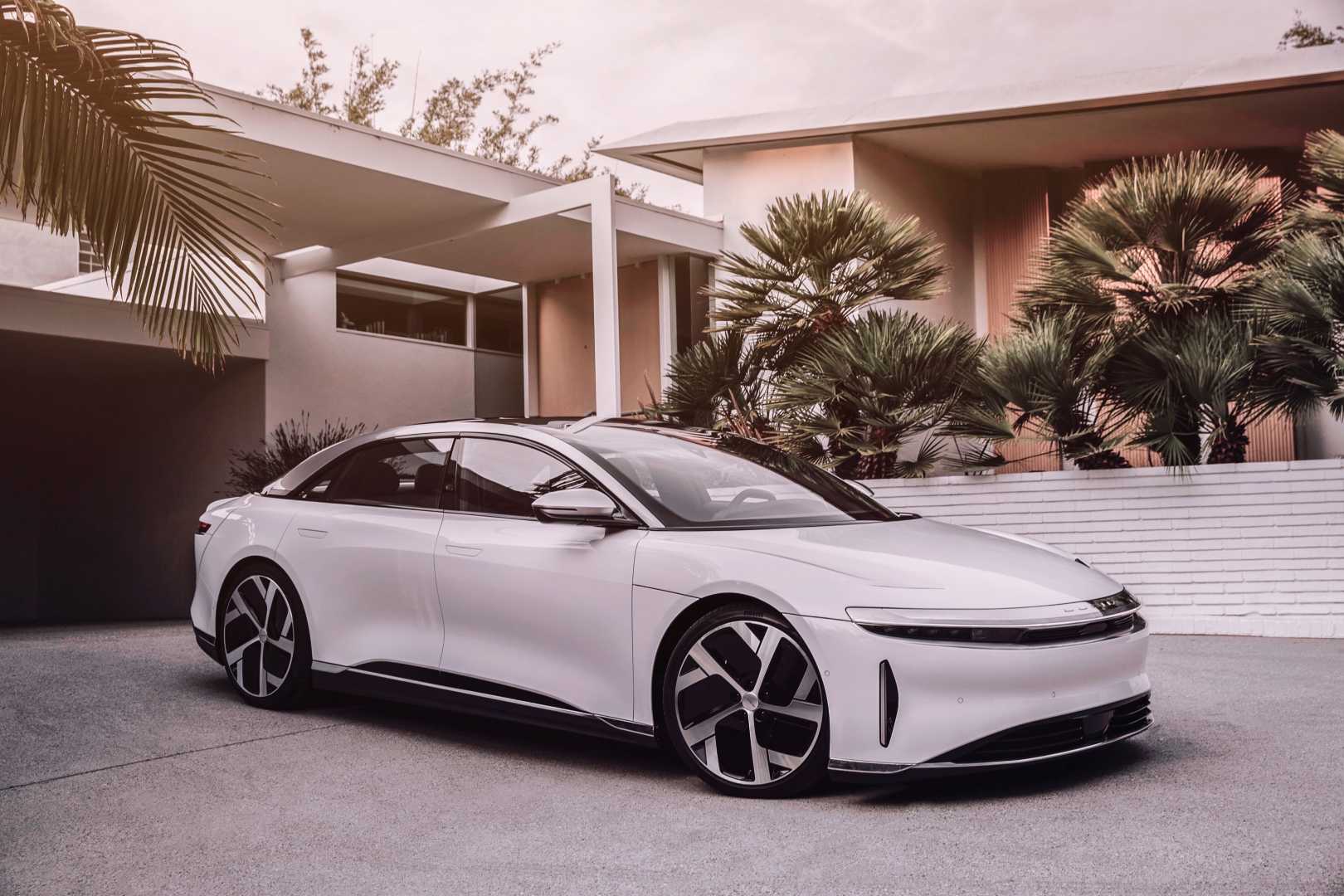 Lucid Group Electric Vehicle Stock Market