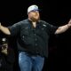 Luke Combs Garth Brooks Stagecoach Festival