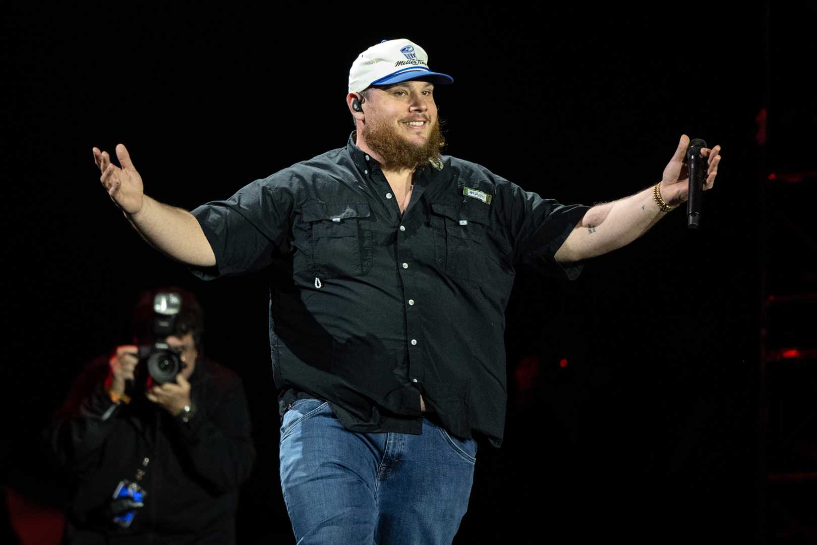 Luke Combs Garth Brooks Stagecoach Festival