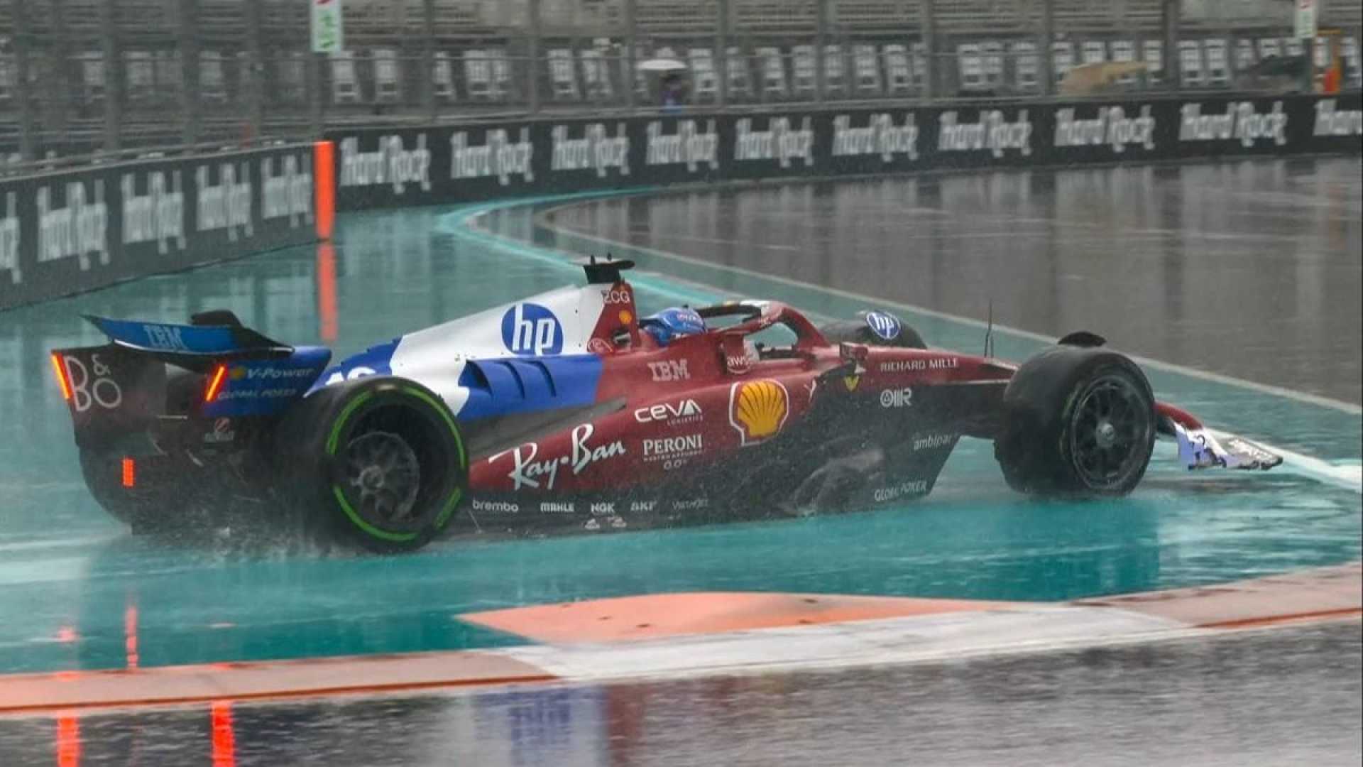 Miami Grand Prix Sprint Race Chaos
