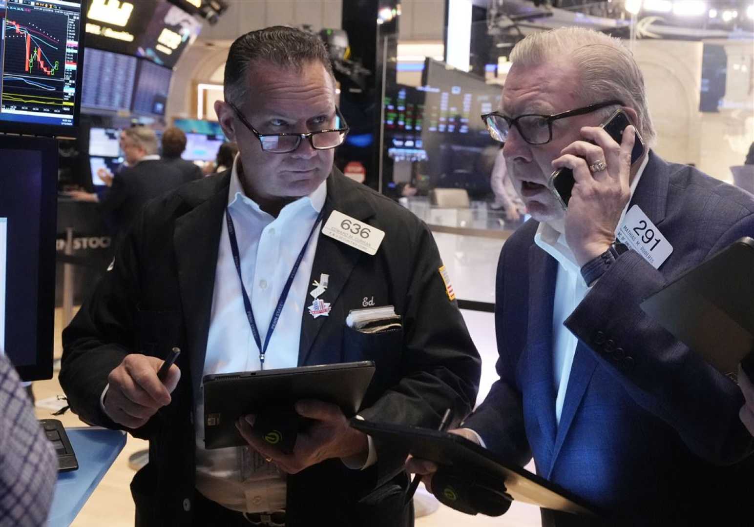 New York Stock Exchange Traders Inflation Data