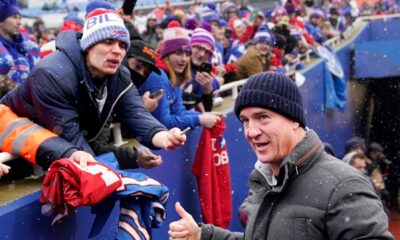 Peyton Manning Buffalo Bills Visit