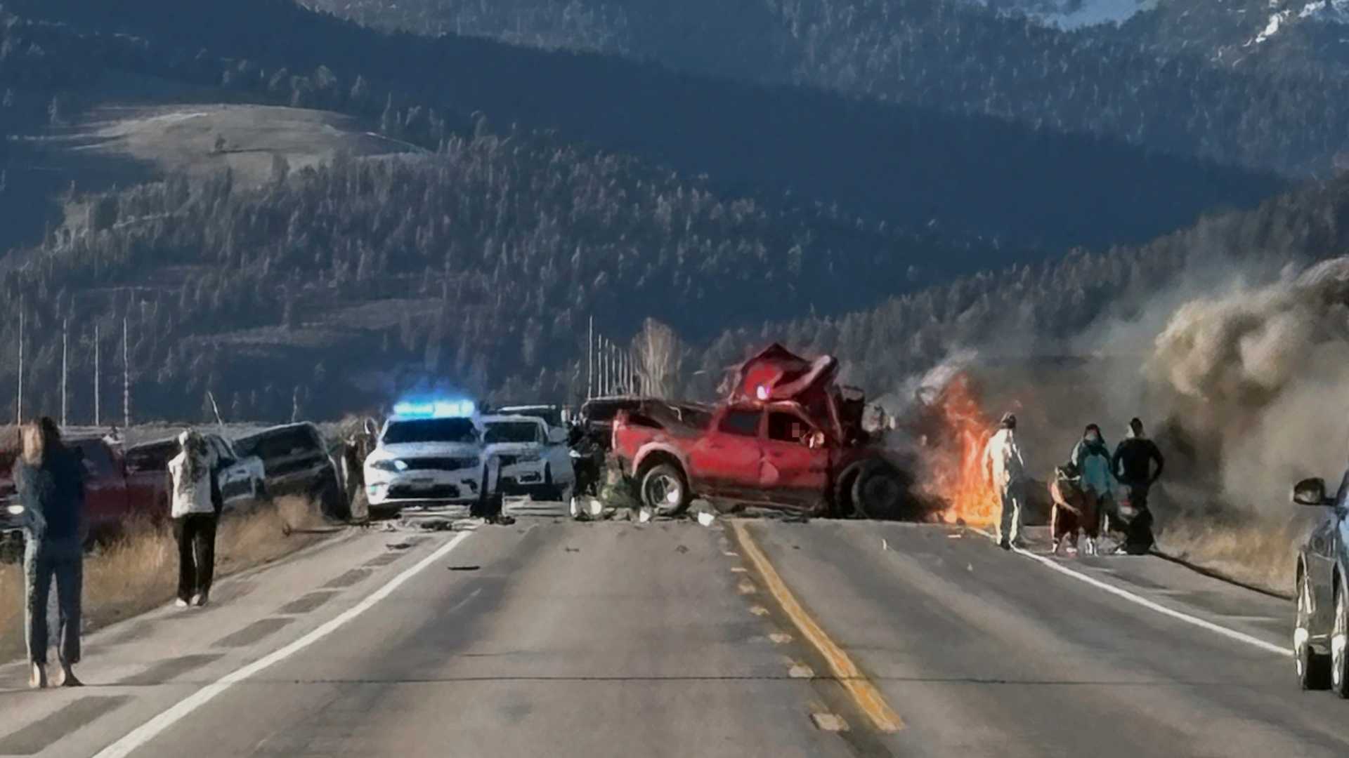 Pickup Truck And Tour Van Crash Yellowstone