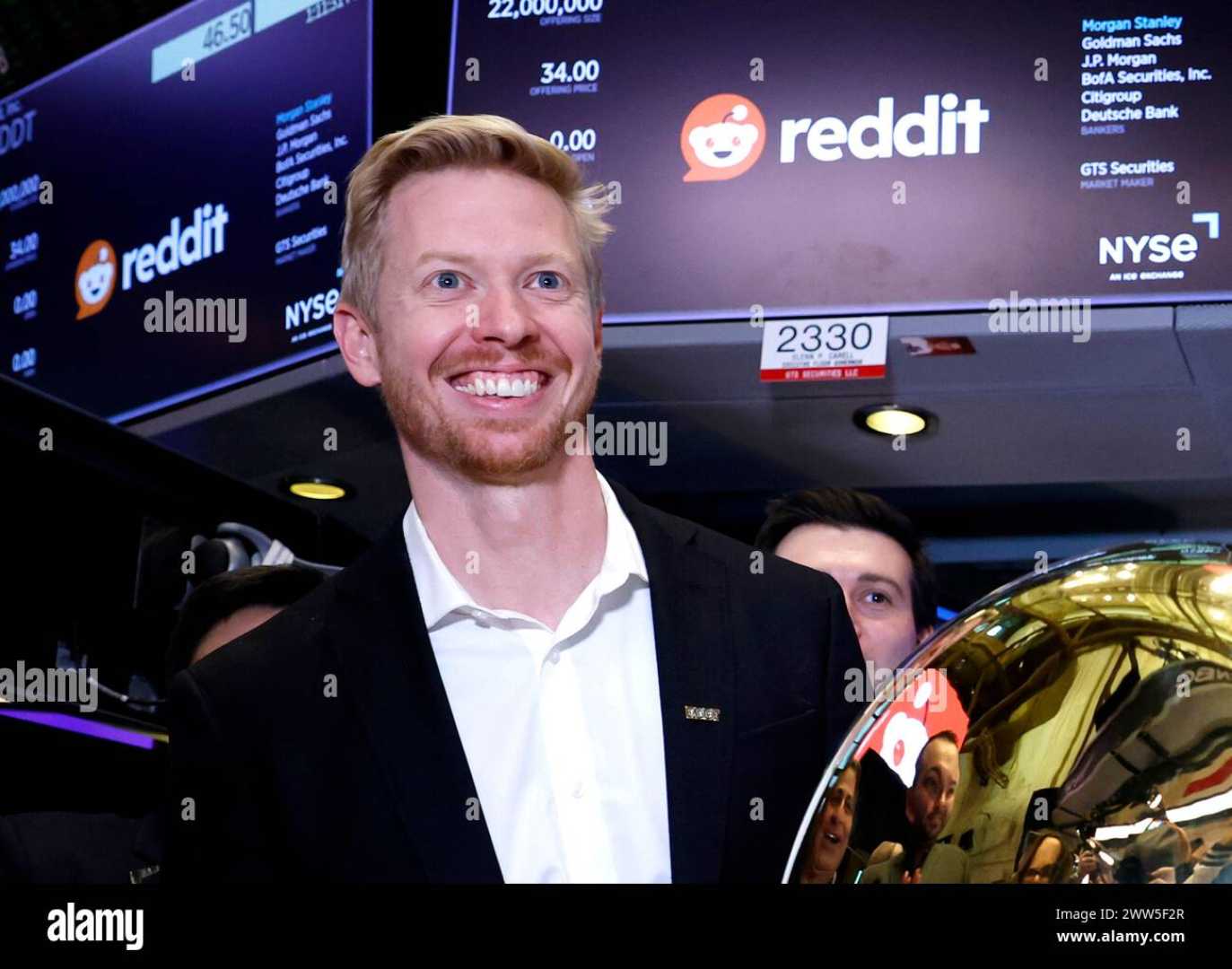 Reddit Ceo Steve Huffman Standing On New York Stock Exchange Floor