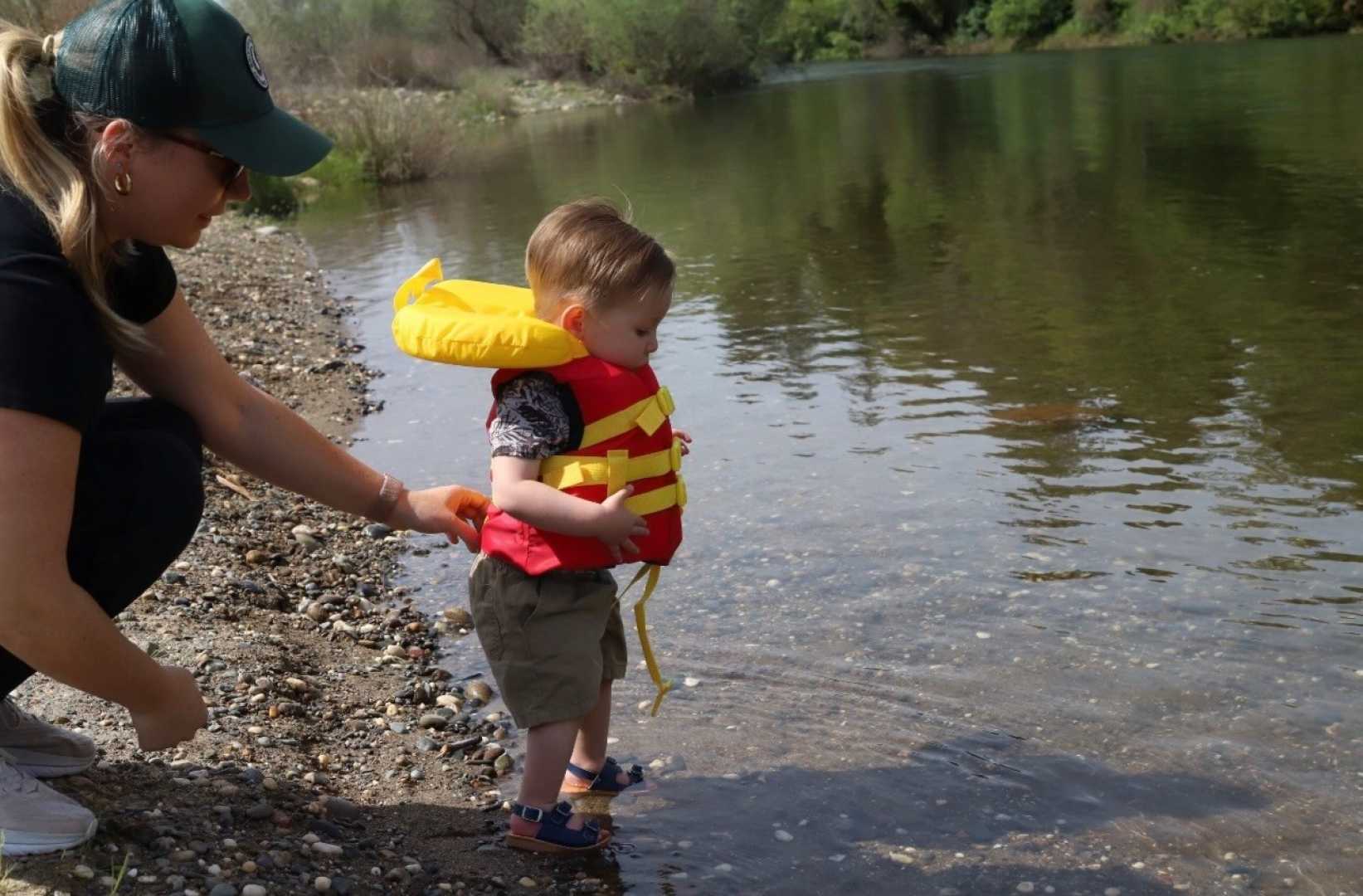 Sacramento River Safety Life Jackets