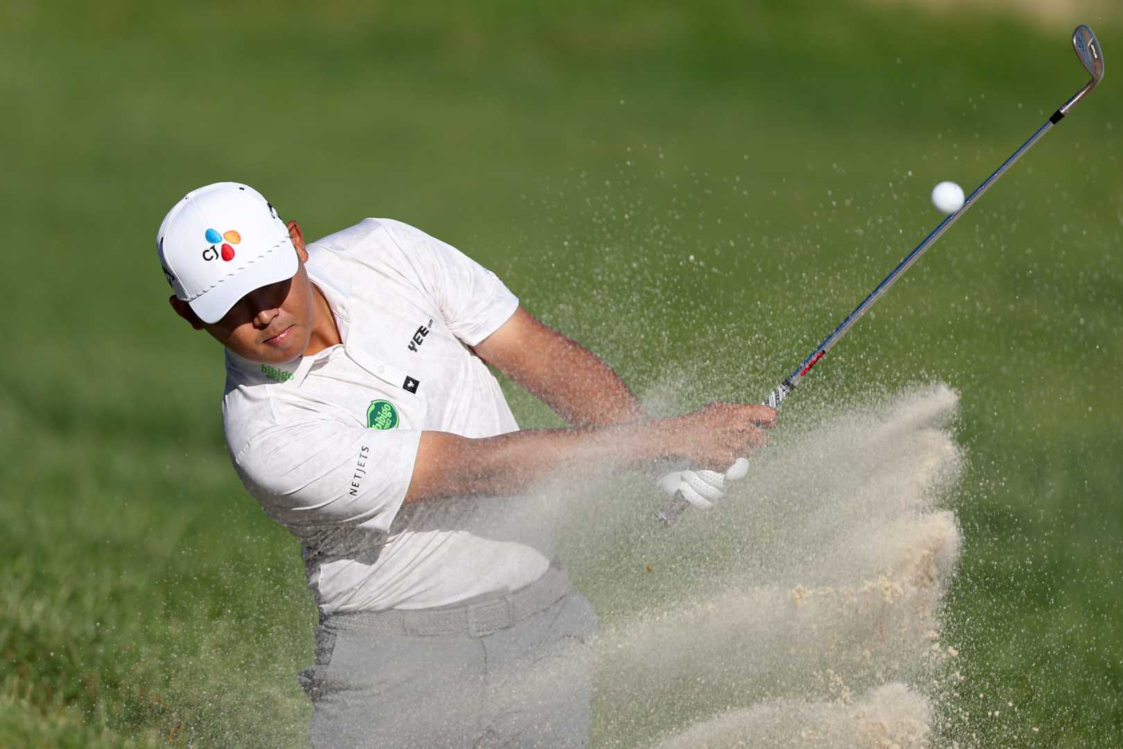 Si Woo Kim Golf Cigarette John Daly