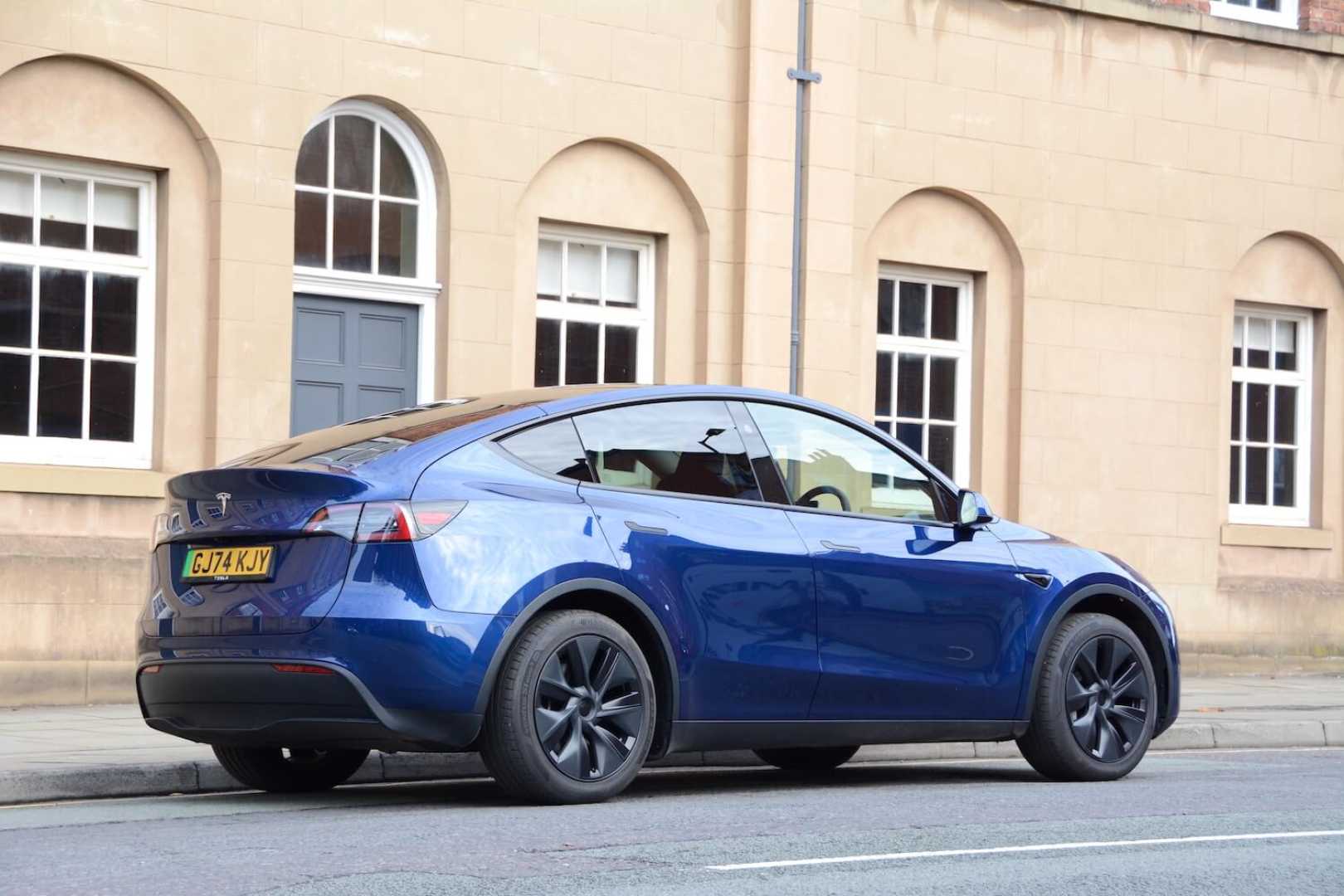 Tesla Model Y Long Range Rear Wheel Drive