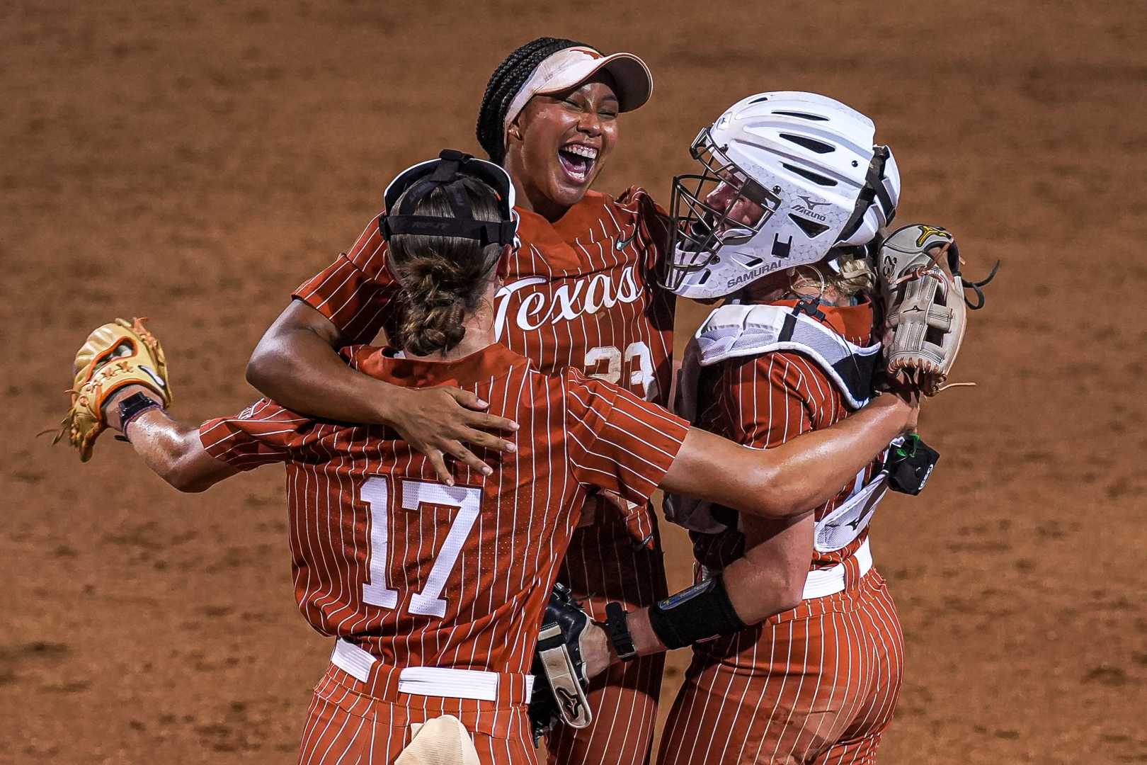 Texas A&m Softball Players Celebrating