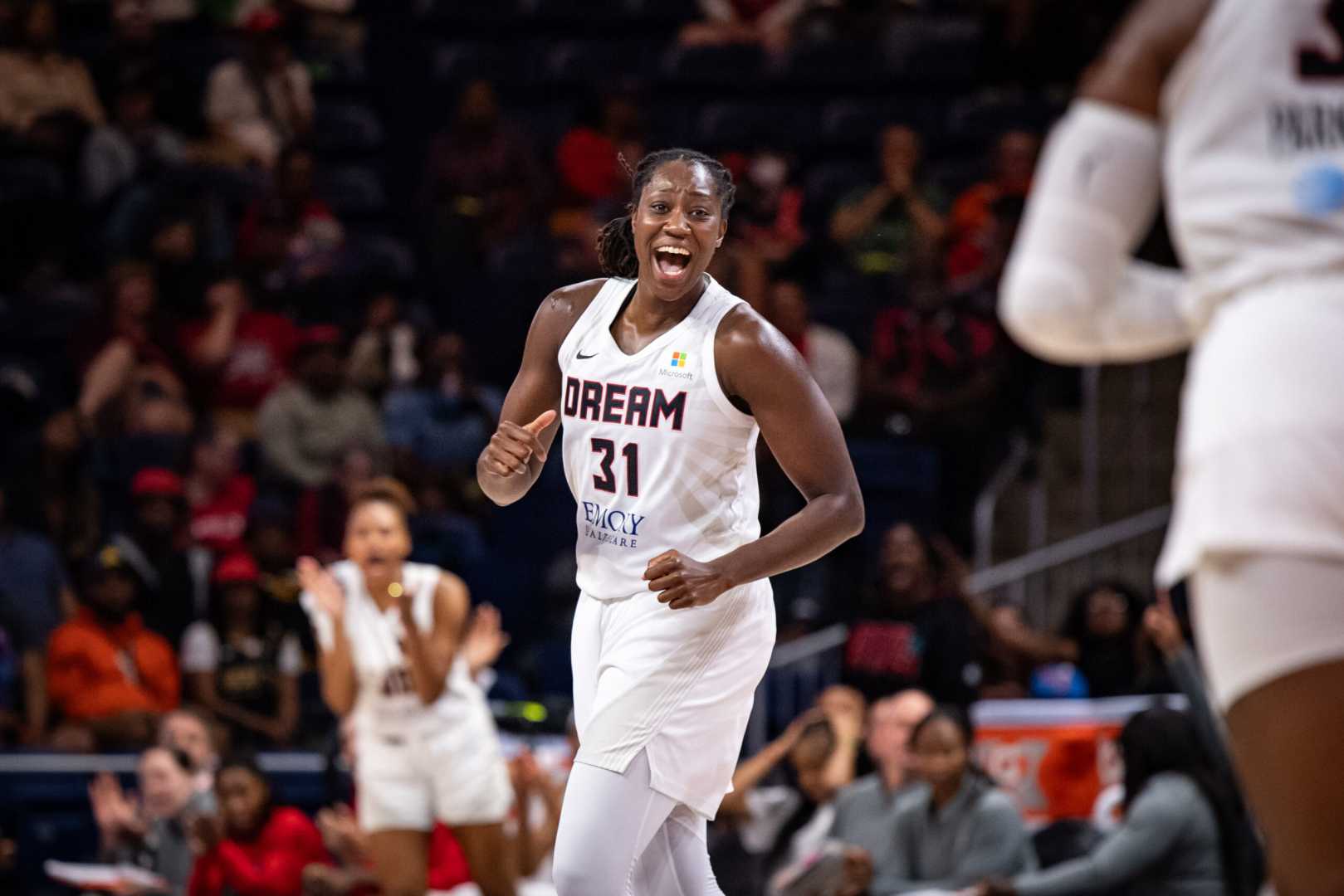Tina Charles Wnba Veteran Leadership