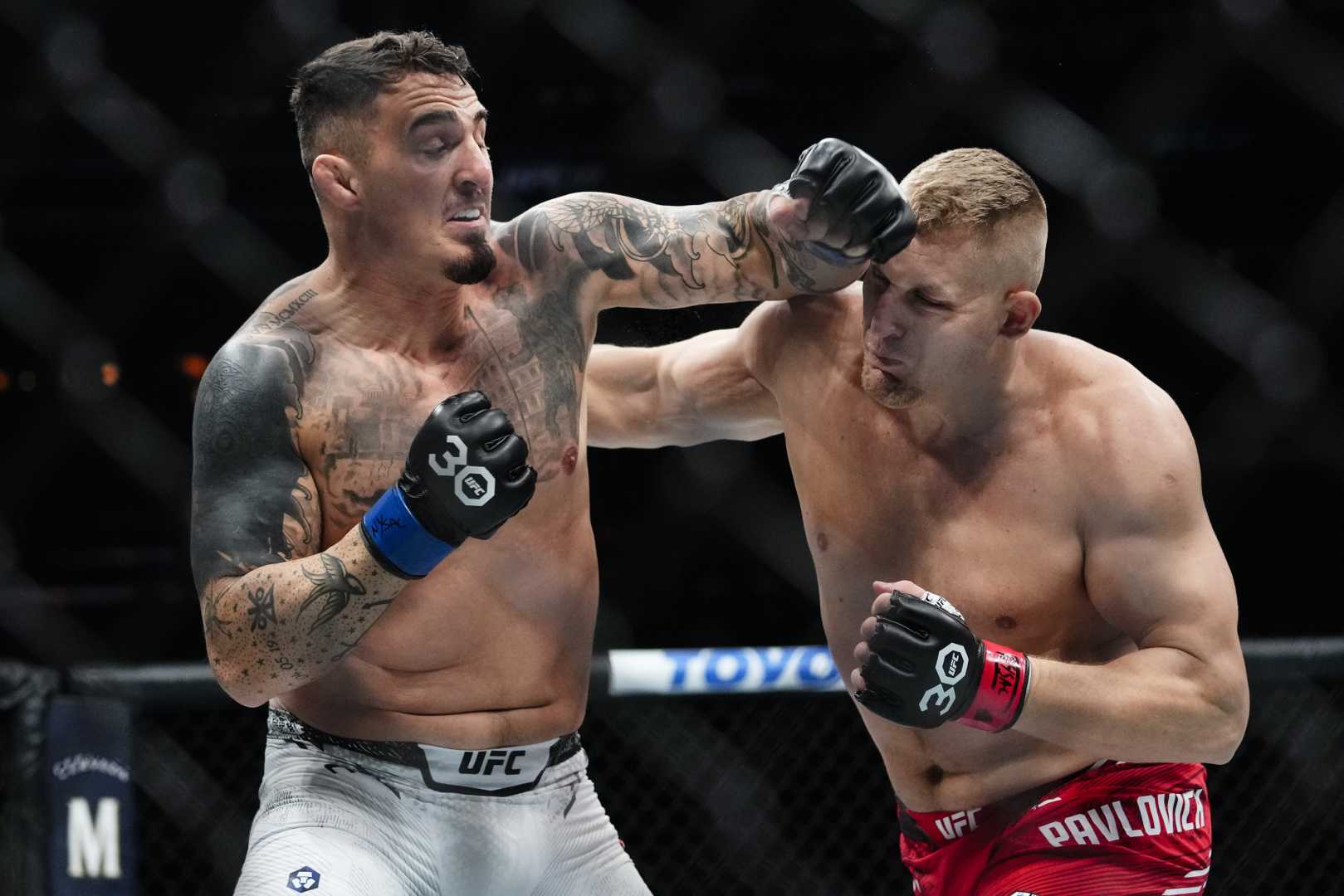 Tom Aspinall Ufc Heavyweight Title Fight