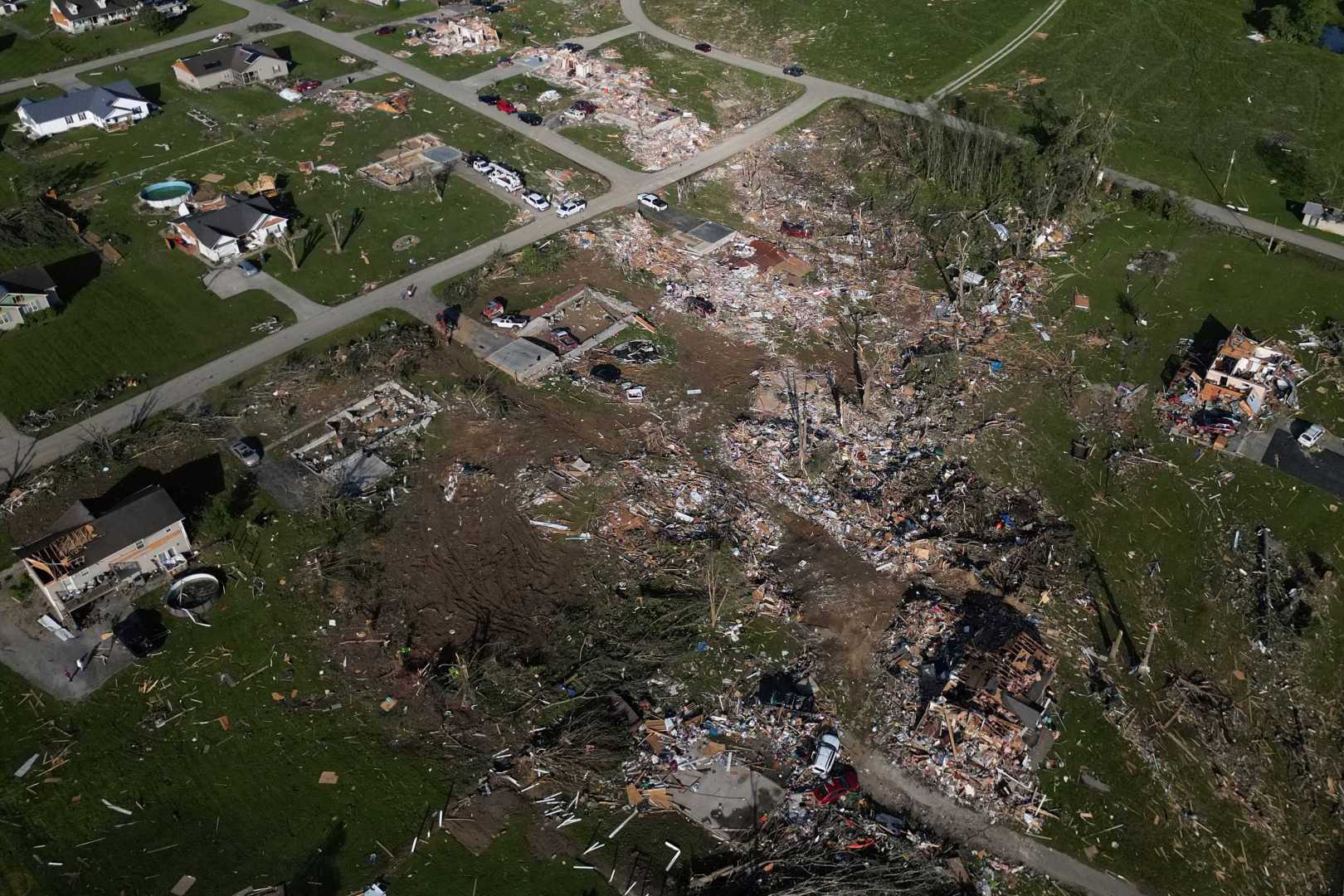 Tornado Damage Tennessee Valley