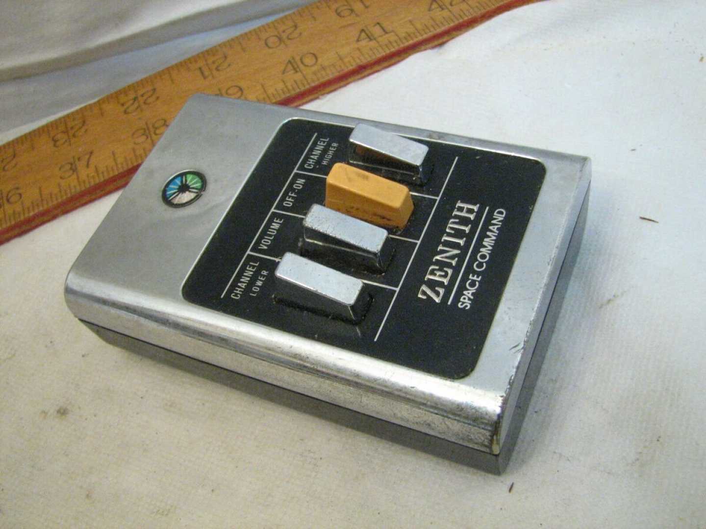 Vintage Tv And Remote Controls