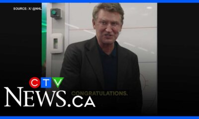Wayne Gretzky Dallas Stars Locker Room Visit