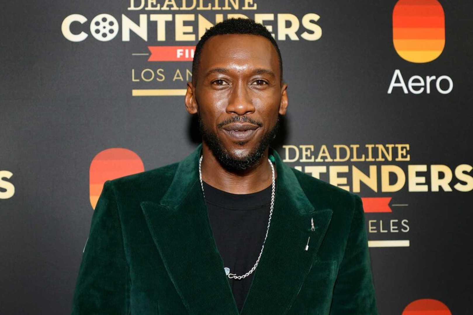 Actor Name Flip Flops Jurassic World