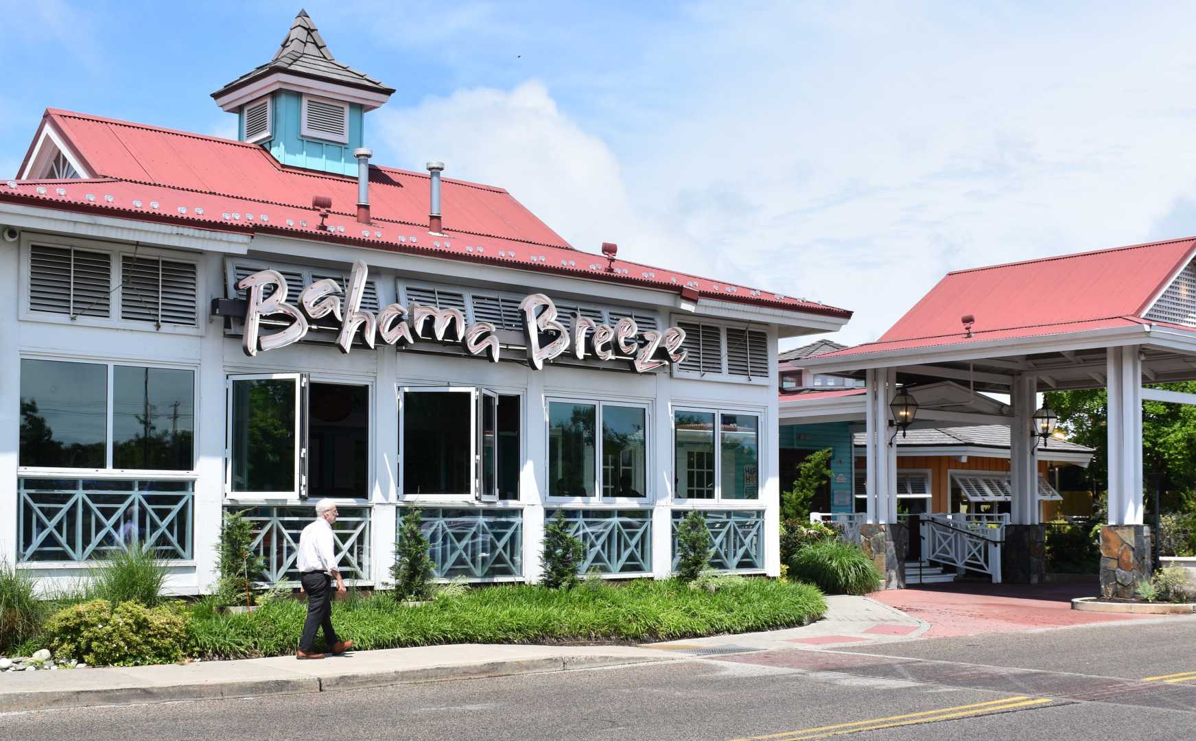 Bahama Breeze Restaurant Chain