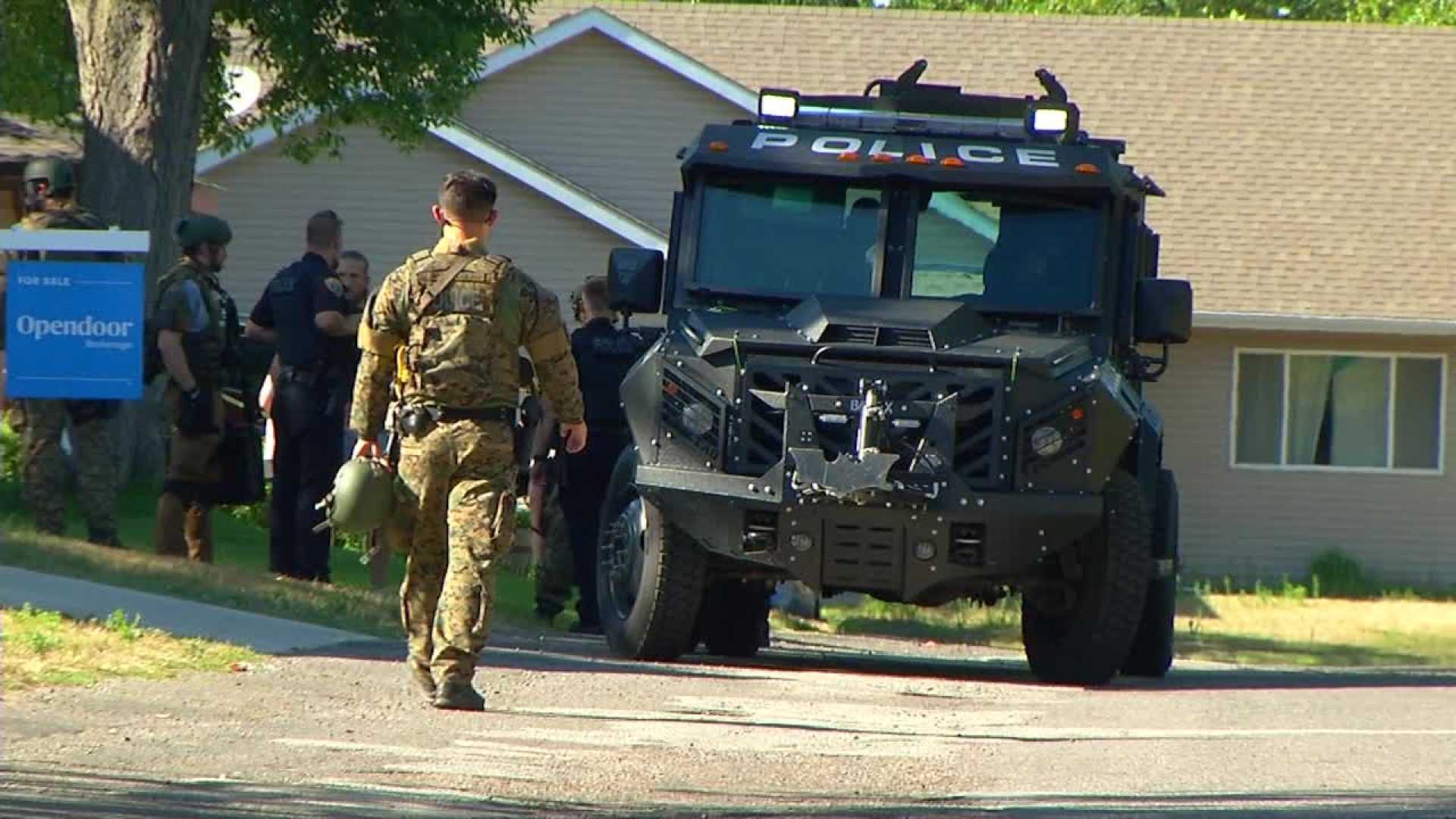 Brooklyn Park Police Armed Suspect Search