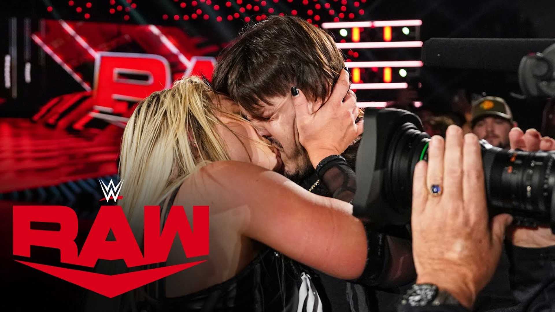 Dominik Mysterio Liv Morgan Kiss