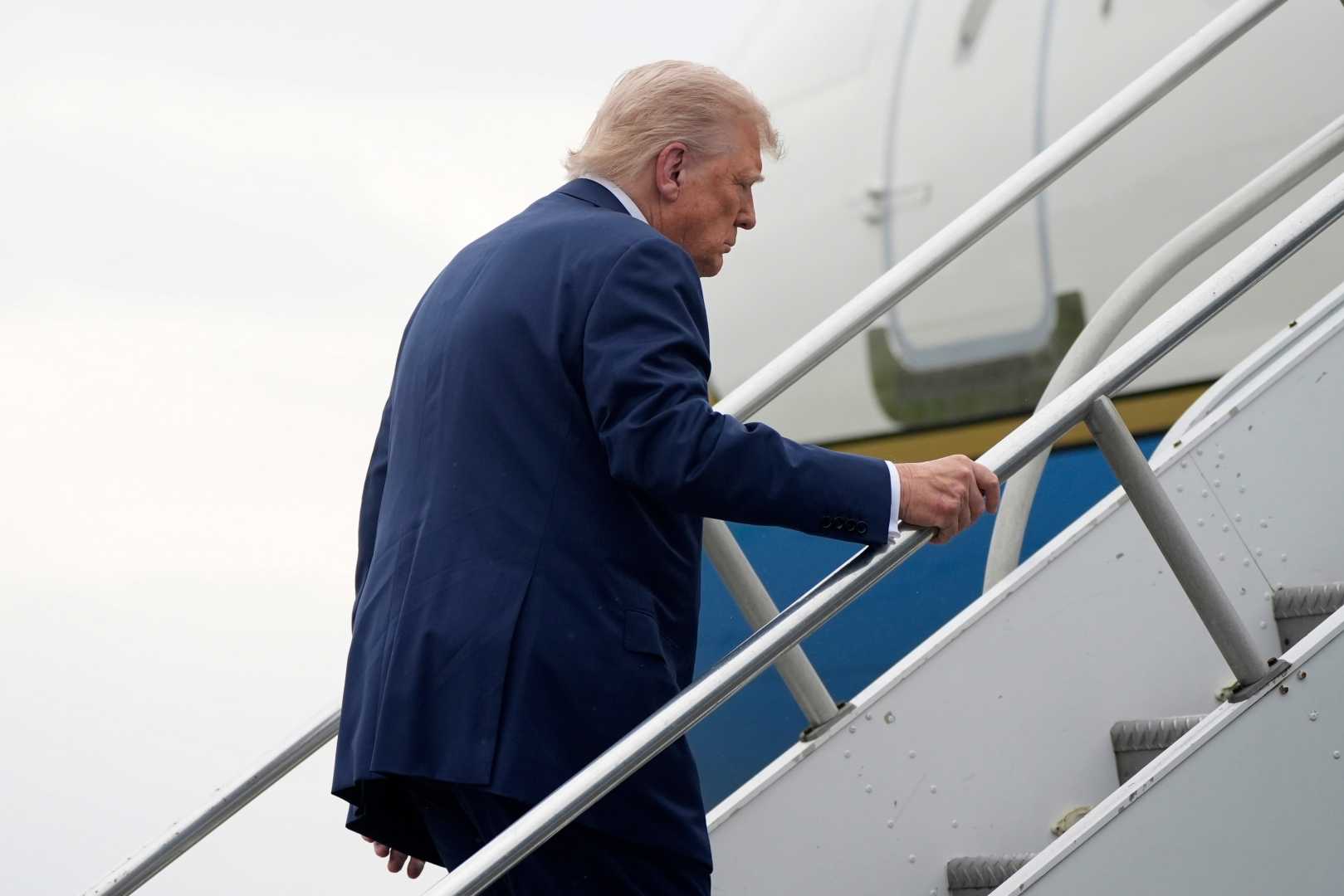Donald Trump Air Force One Stumble