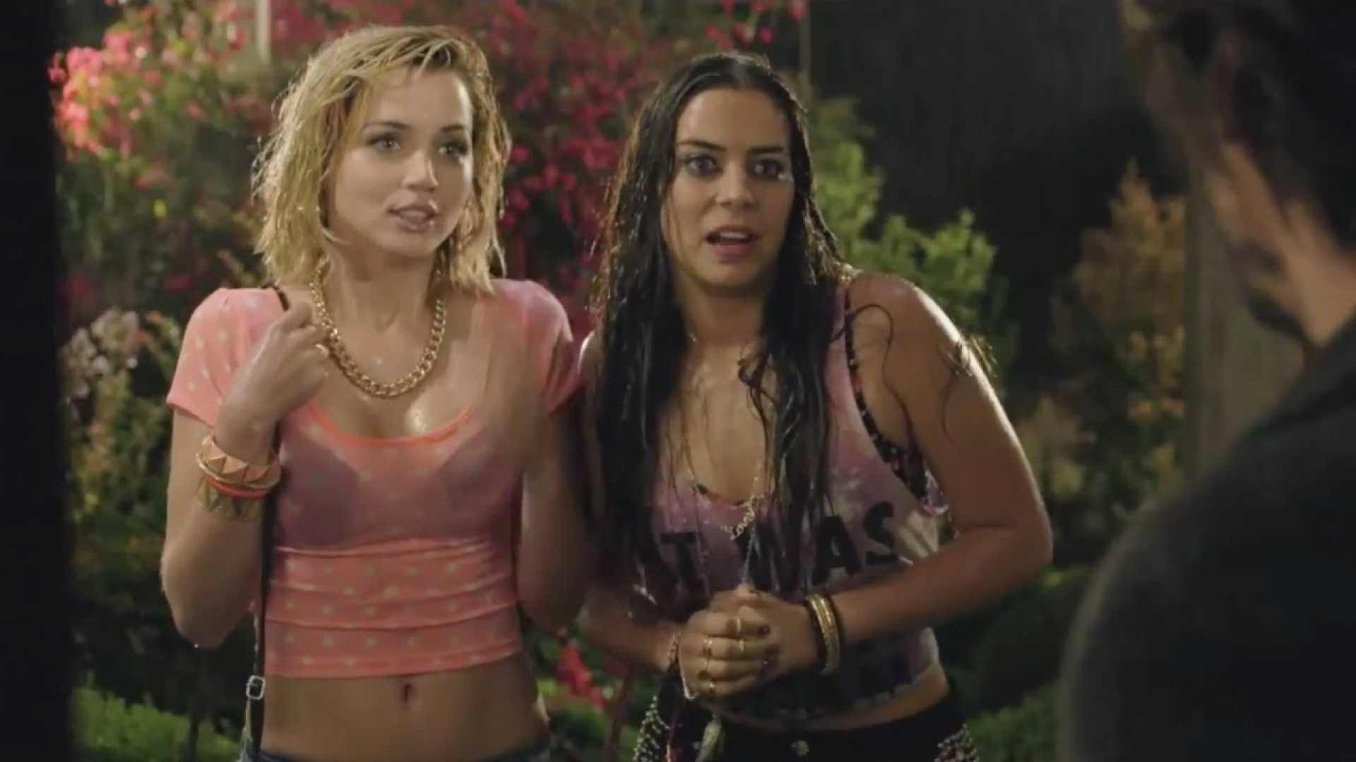 Keanu Reeves Ana De Armas Knock Knock
