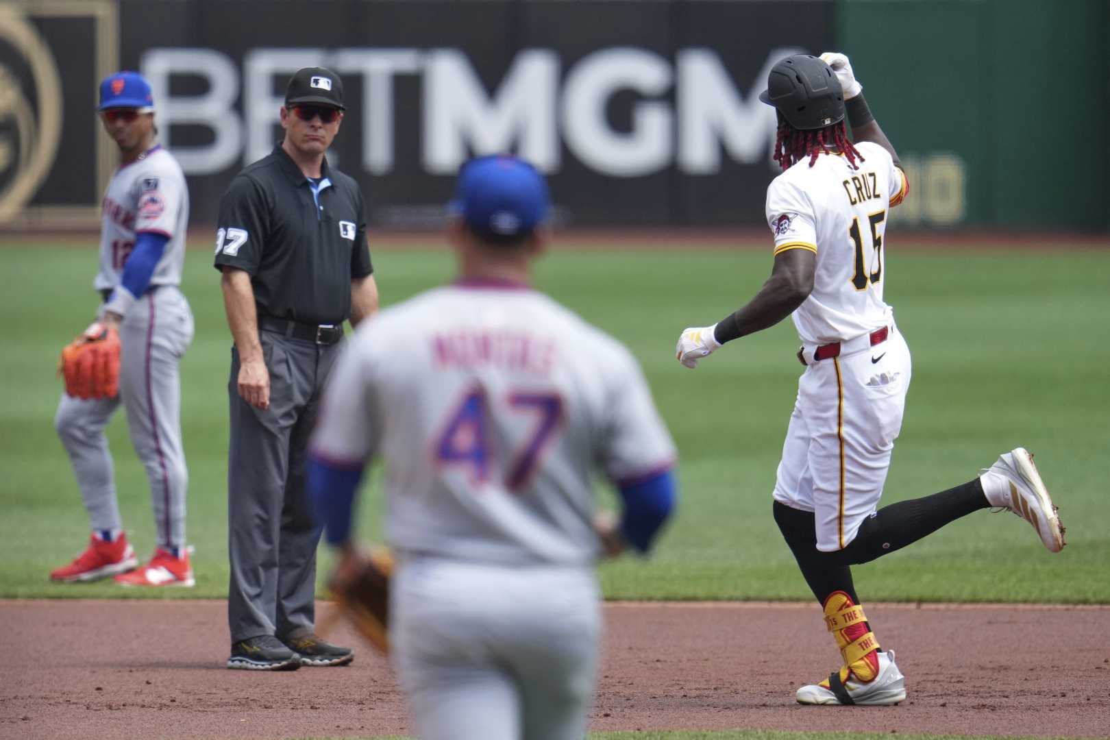 Mets Pirates Baseball Game June 2025